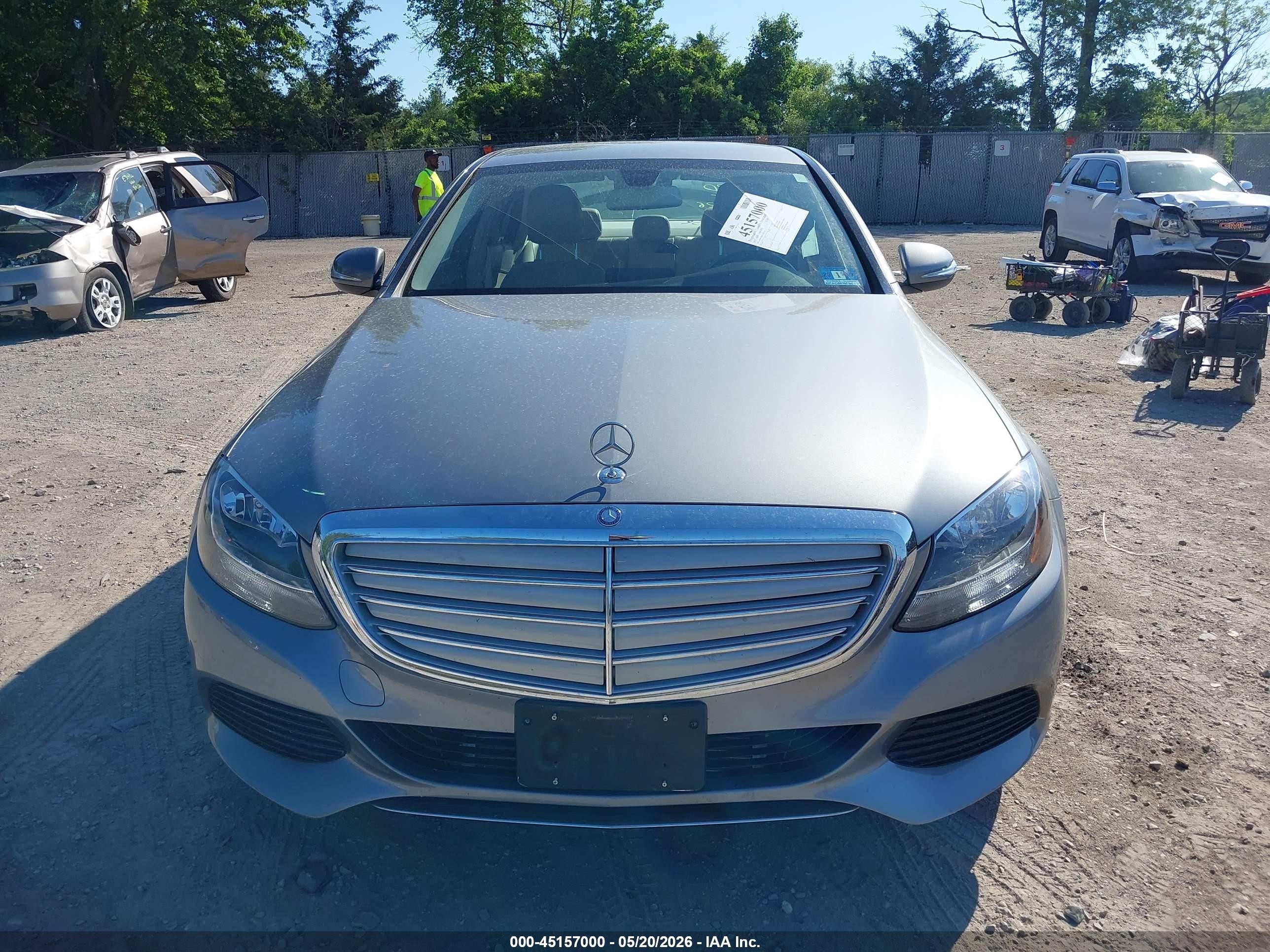 2015 Mercedes-benz C 300 Luxury 4matic Серебряный vin: 55SWF4KBXFU063050