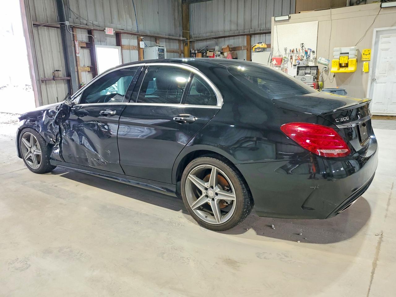 2015 Mercedes-benz C 300 4matic Black vin: 55SWF4KBXFU092418