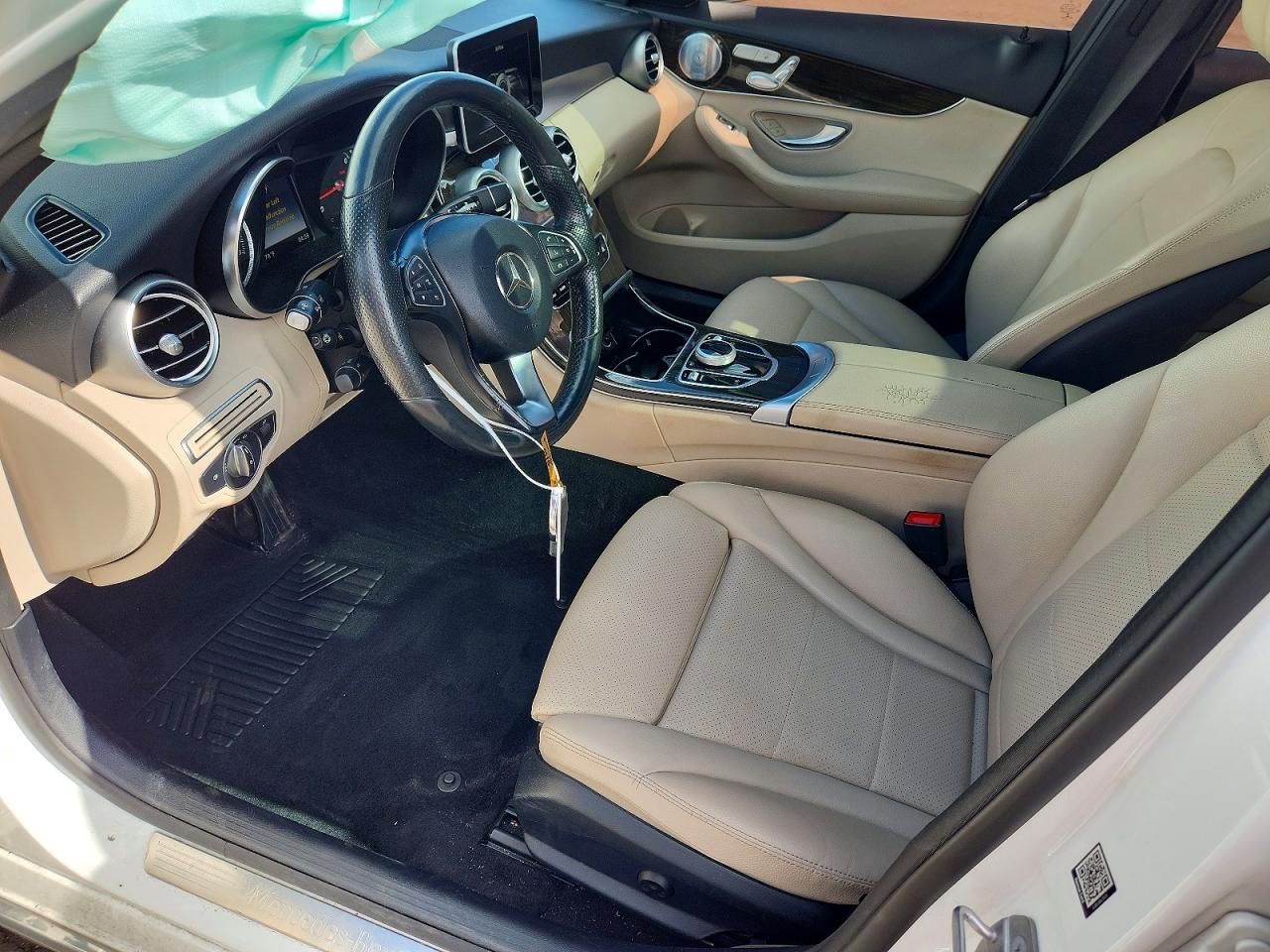 2018 Mercedes-benz C 300 4matic White vin: 55SWF4KBXJU259868