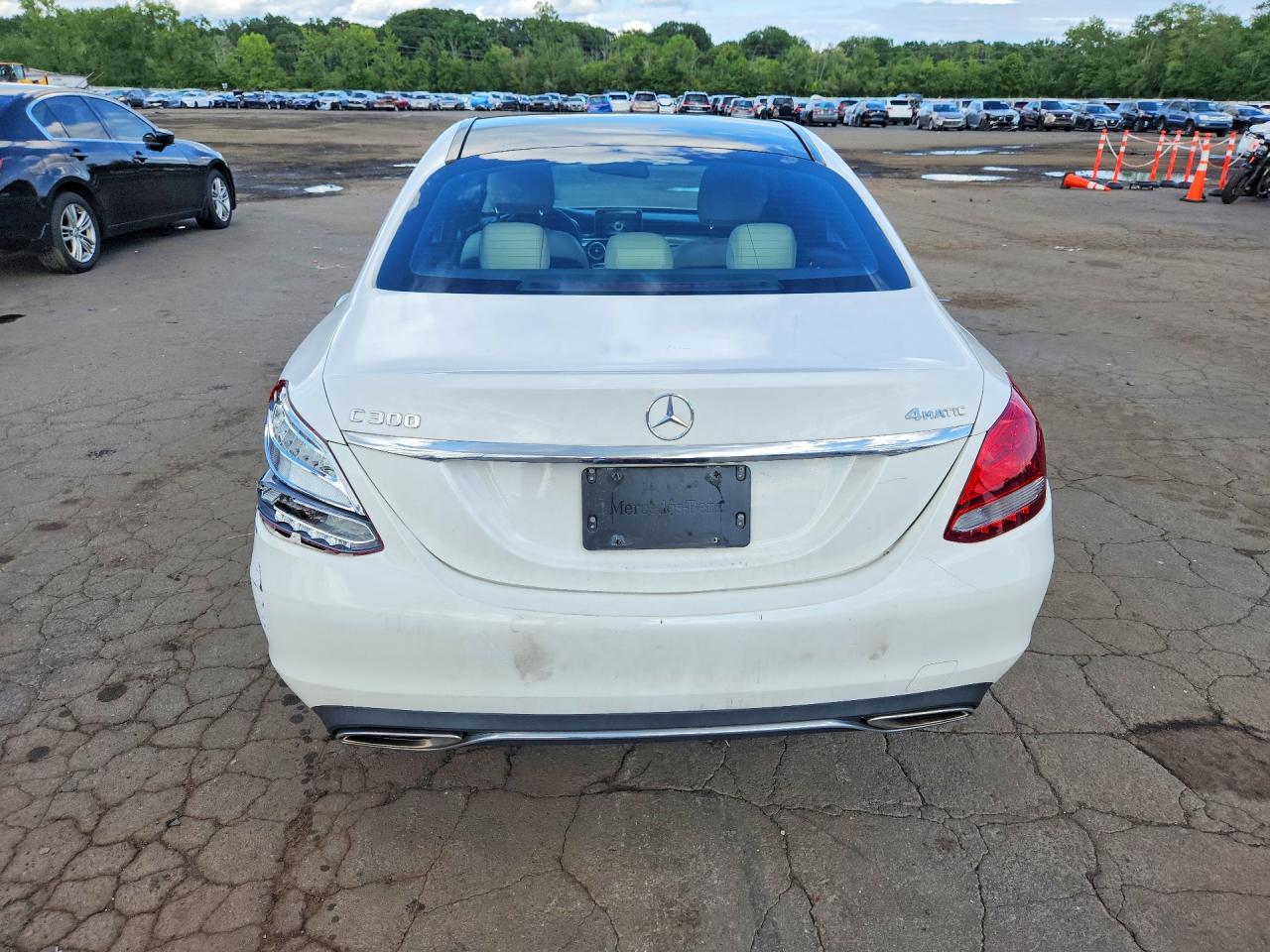 2018 Mercedes-benz C 300 4matic White vin: 55SWF4KBXJU259868