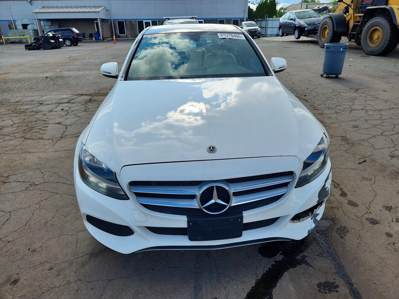 2018 Mercedes-benz C 300 4matic White vin: 55SWF4KBXJU259868