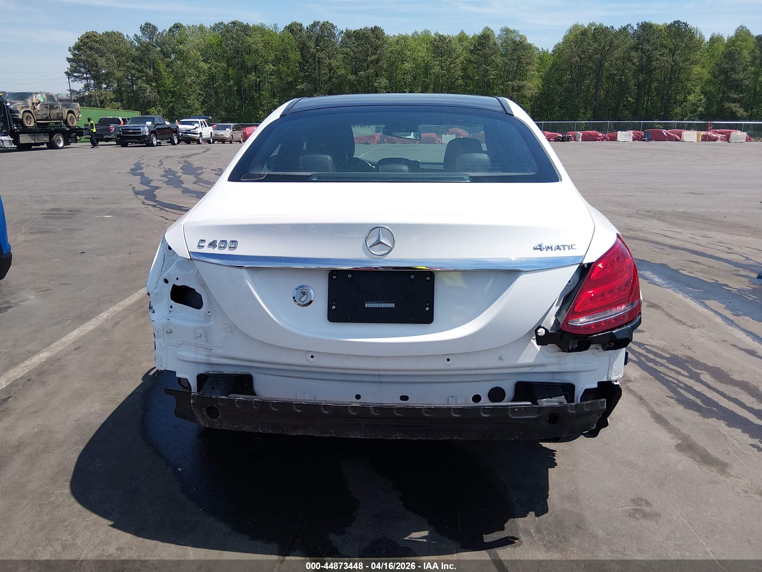 2015 Mercedes-benz C 400 4matic White vin: 55SWF6GB0FU014816