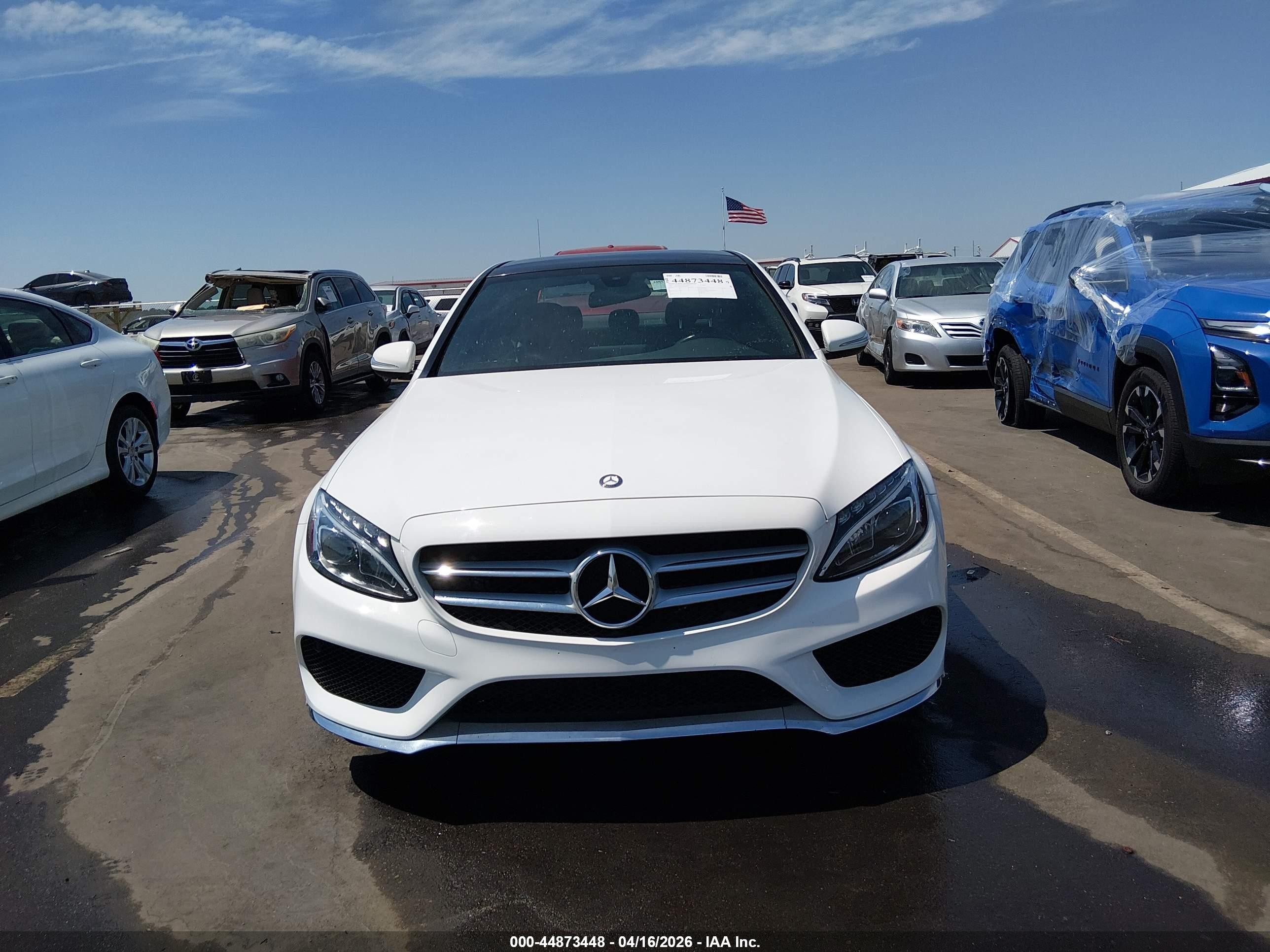 2015 Mercedes-benz C 400 4matic White vin: 55SWF6GB0FU014816