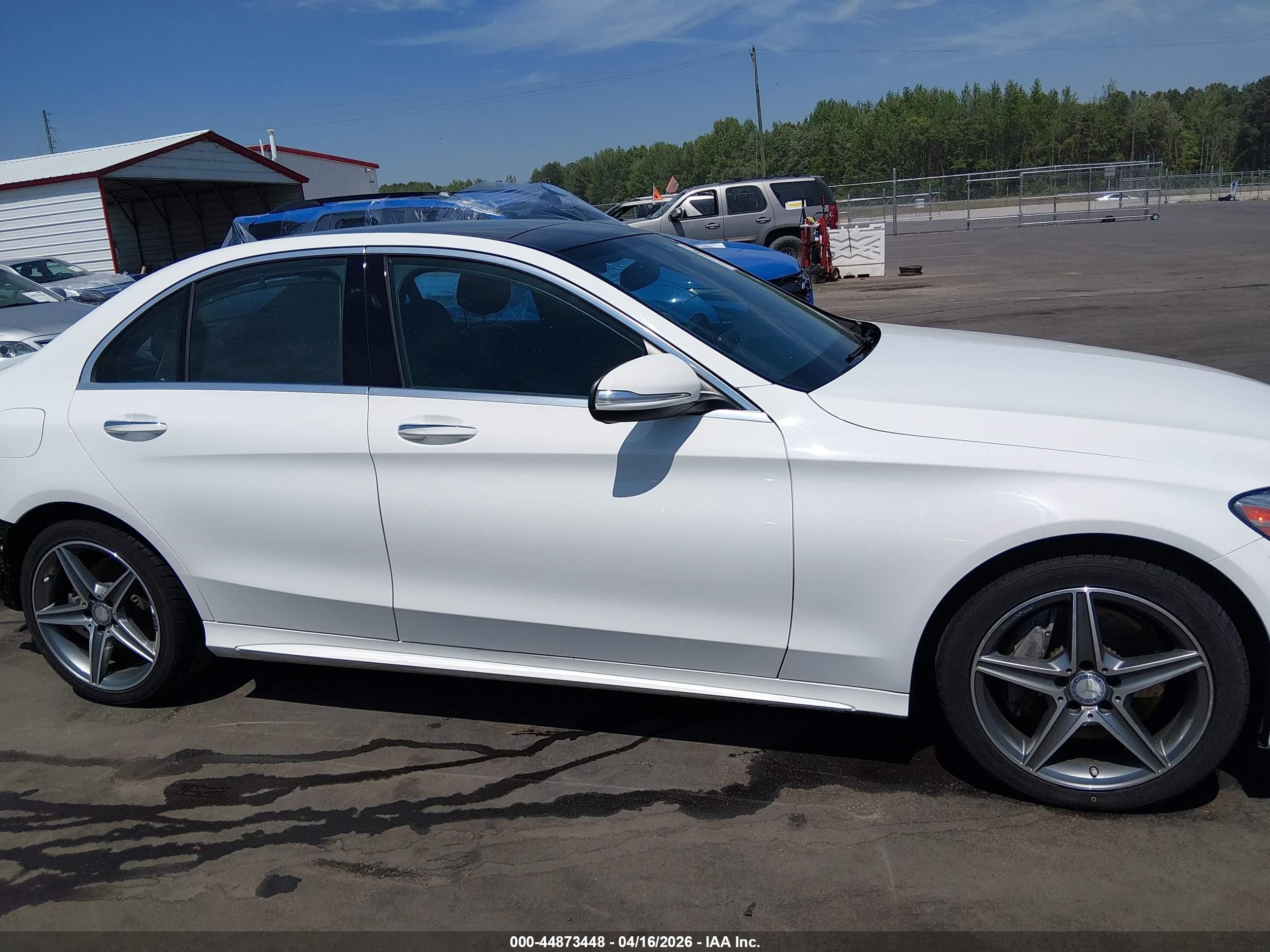 2015 Mercedes-benz C 400 4matic White vin: 55SWF6GB0FU014816