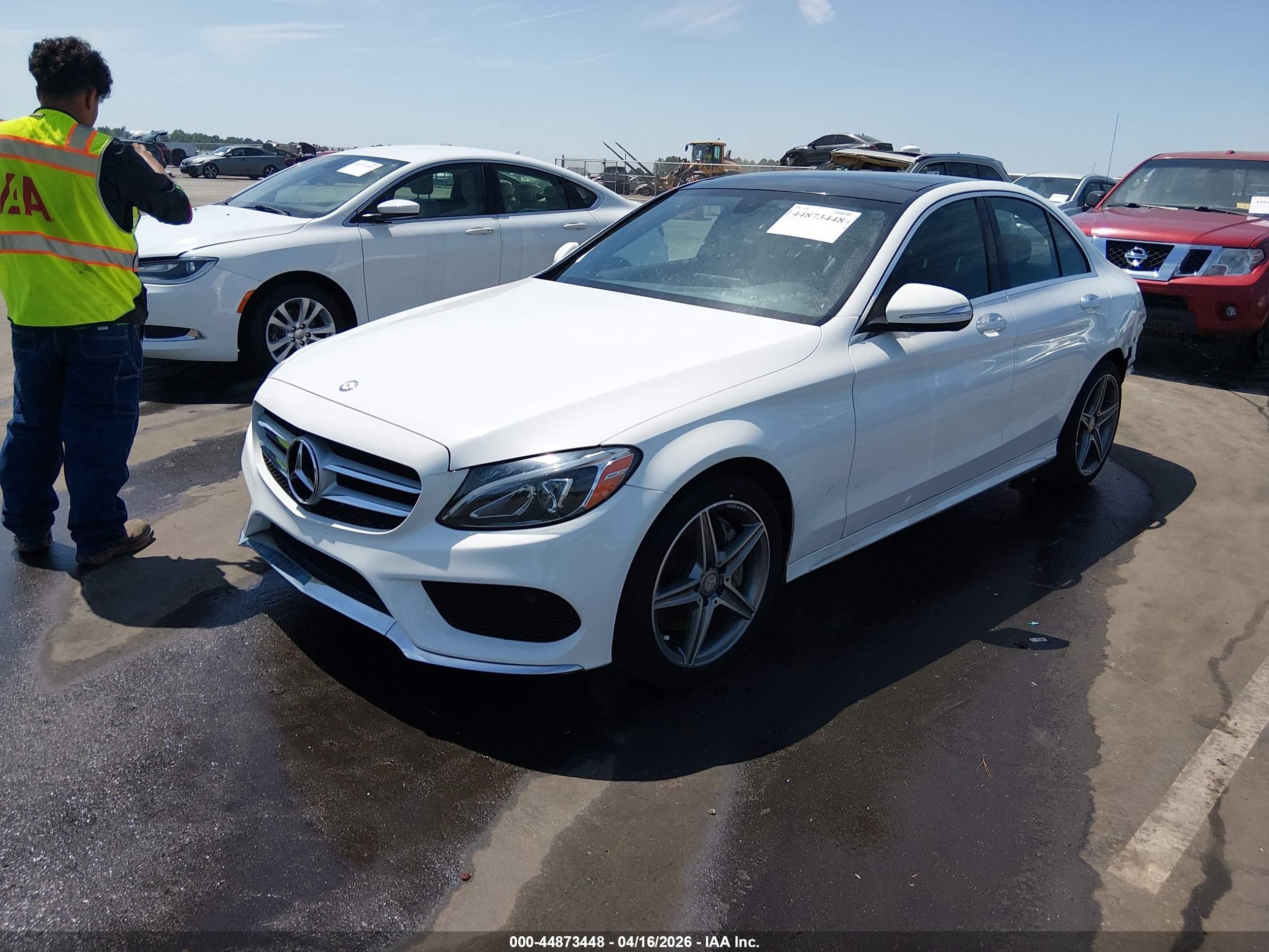2015 Mercedes-benz C 400 4matic White vin: 55SWF6GB0FU014816