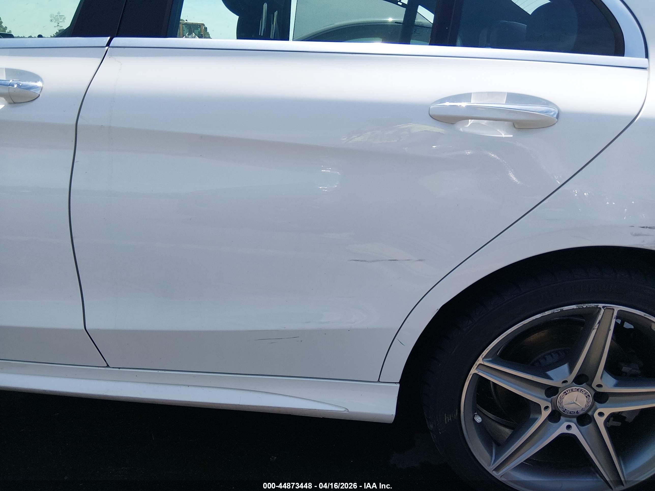 2015 Mercedes-benz C 400 4matic White vin: 55SWF6GB0FU014816