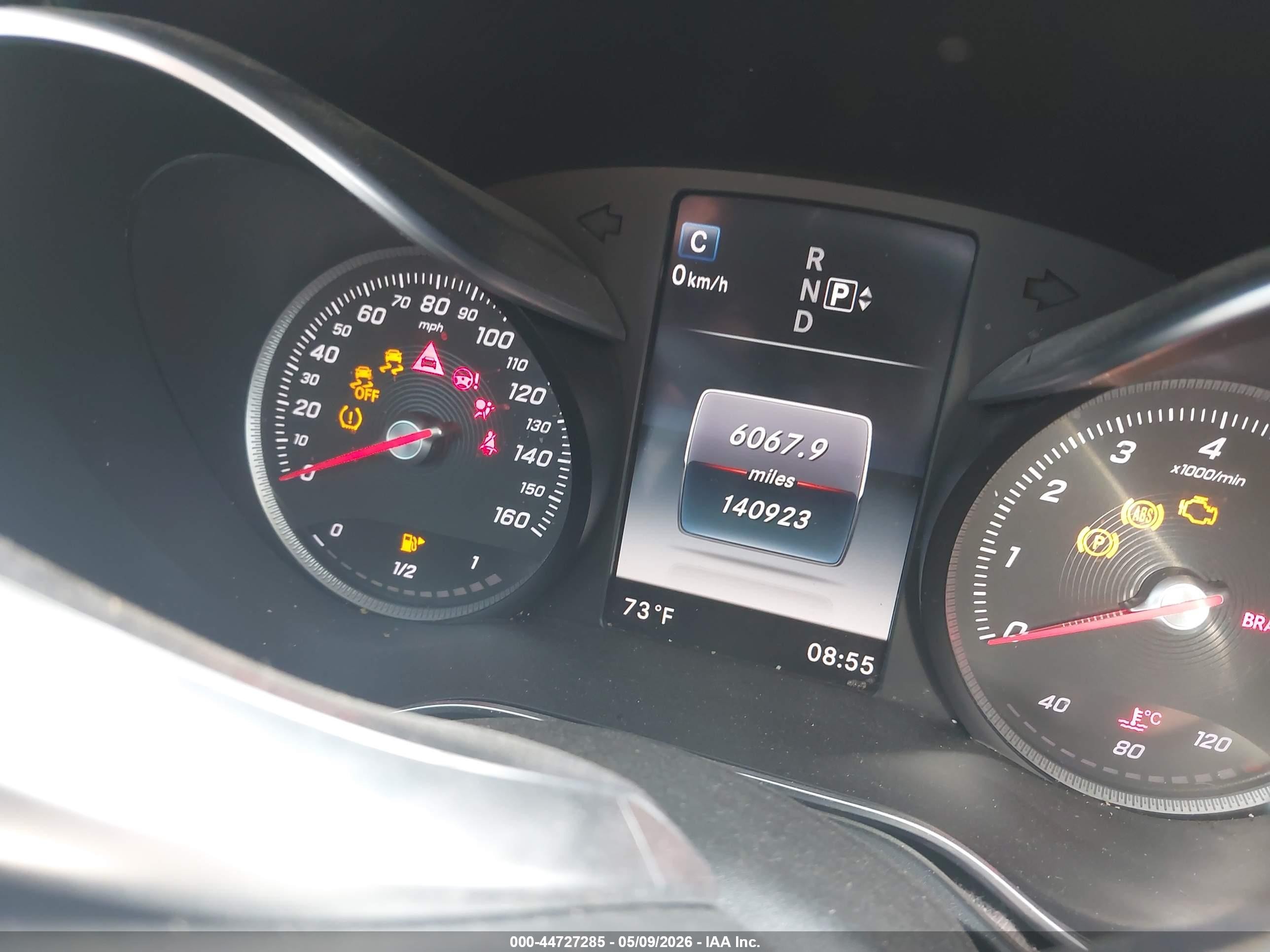 2015 Mercedes-benz C 400 4matic Белый vin: 55SWF6GB0FU031082