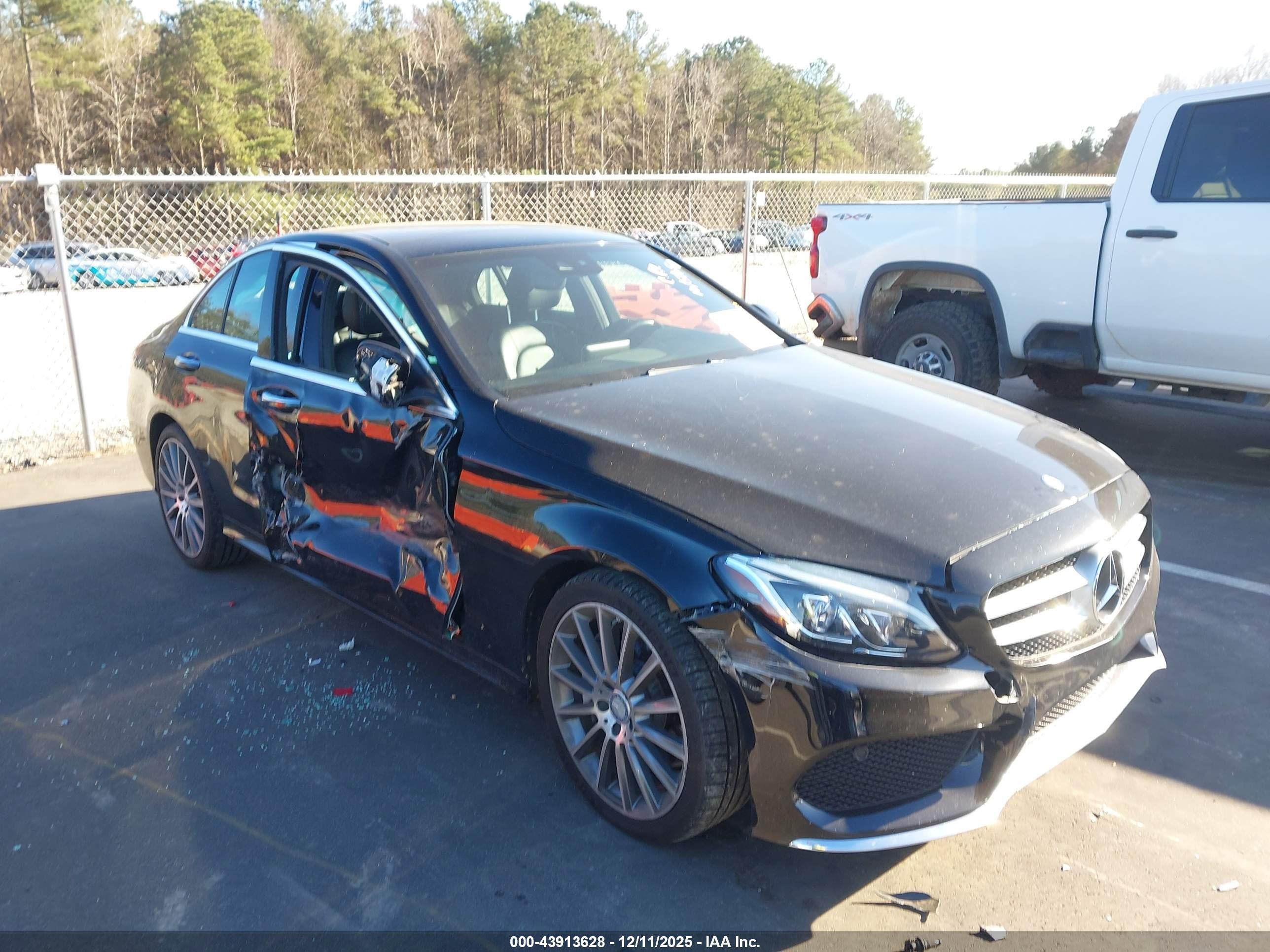 2015 Mercedes-benz C 400 4matic Black vin: 55SWF6GB0FU034578