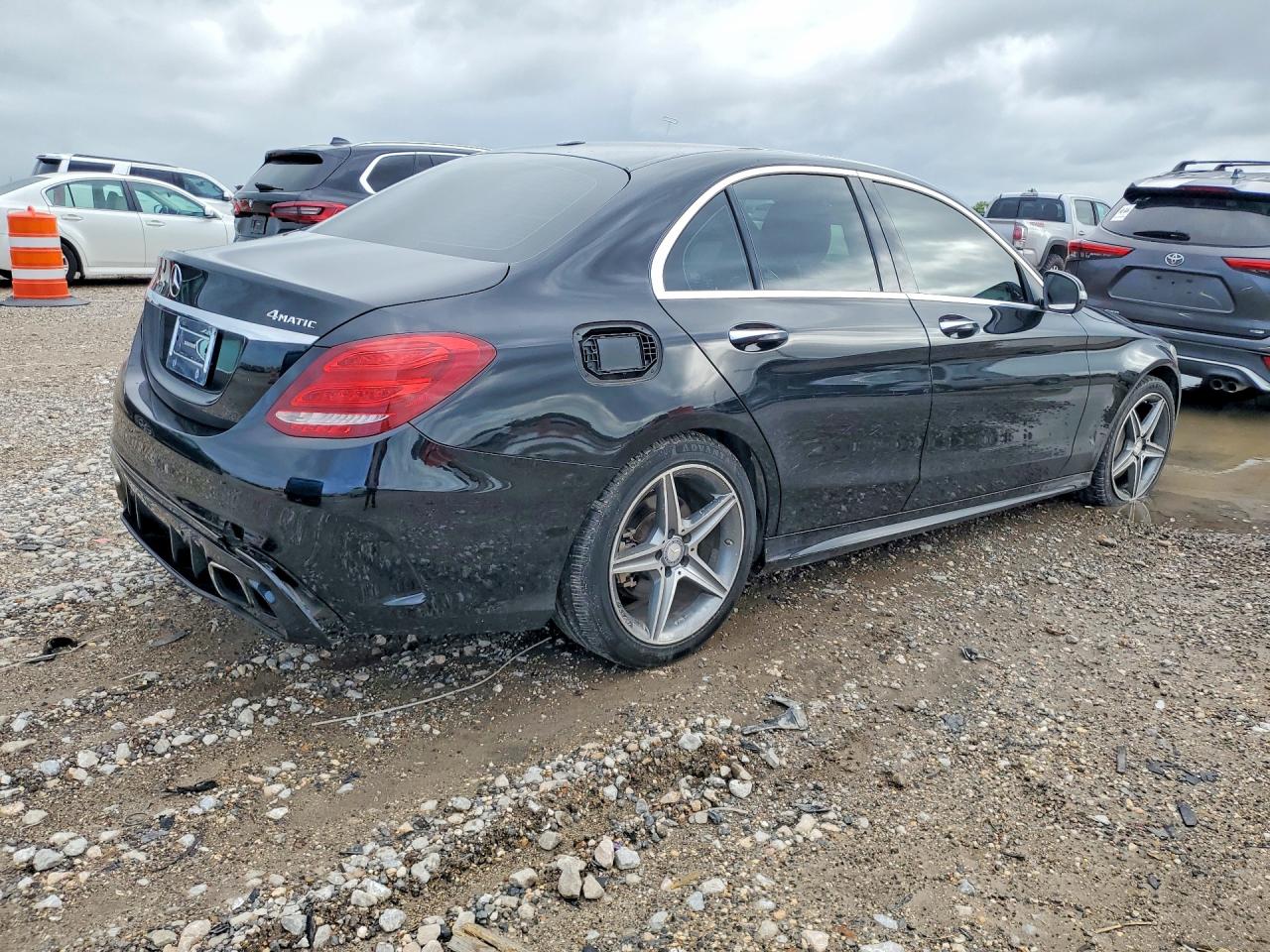 2015 Mercedes-benz C 400 4matic Black vin: 55SWF6GB1FU001816