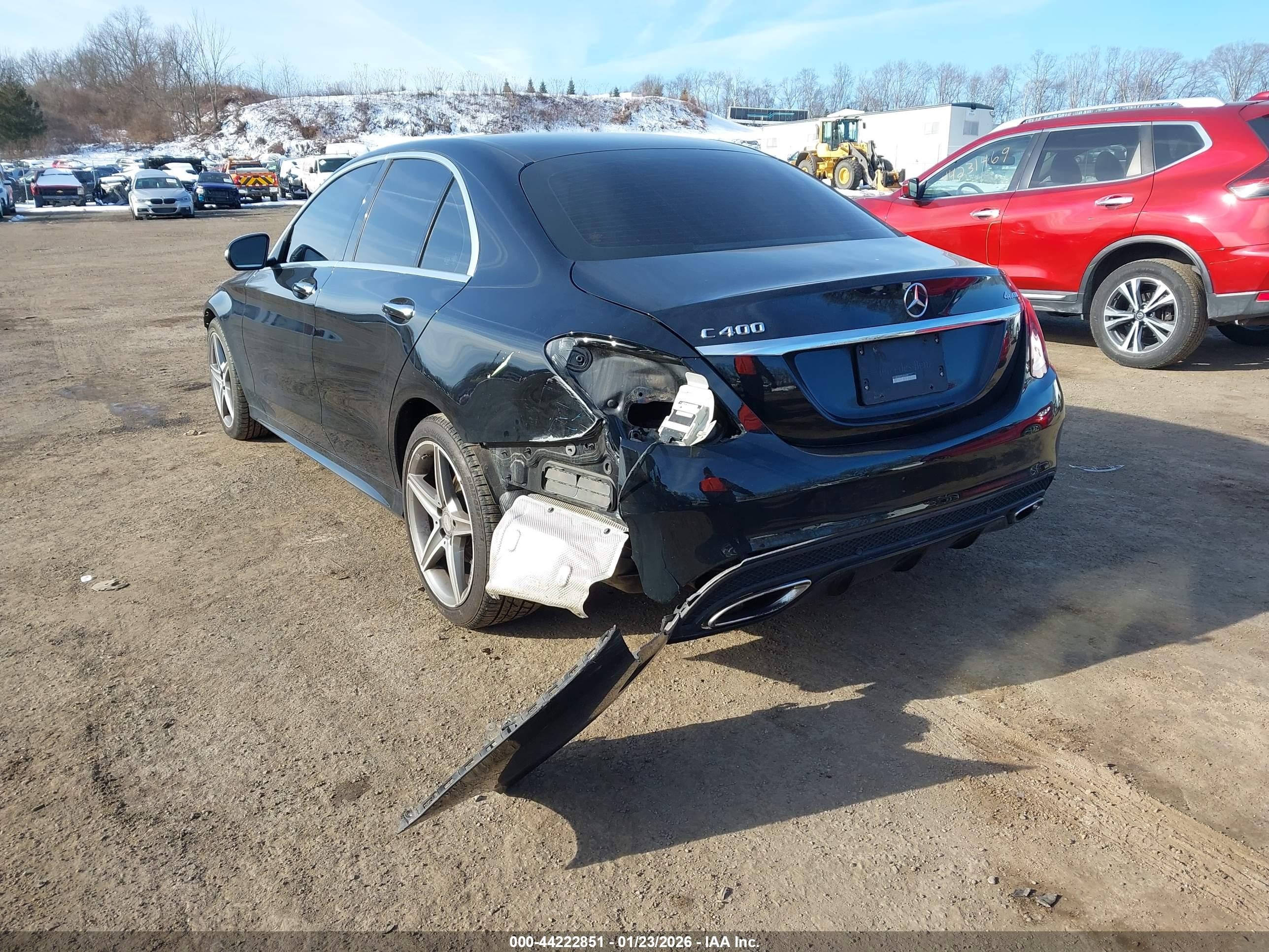 2015 Mercedes-benz C 400 4matic Черный vin: 55SWF6GB1FU026599