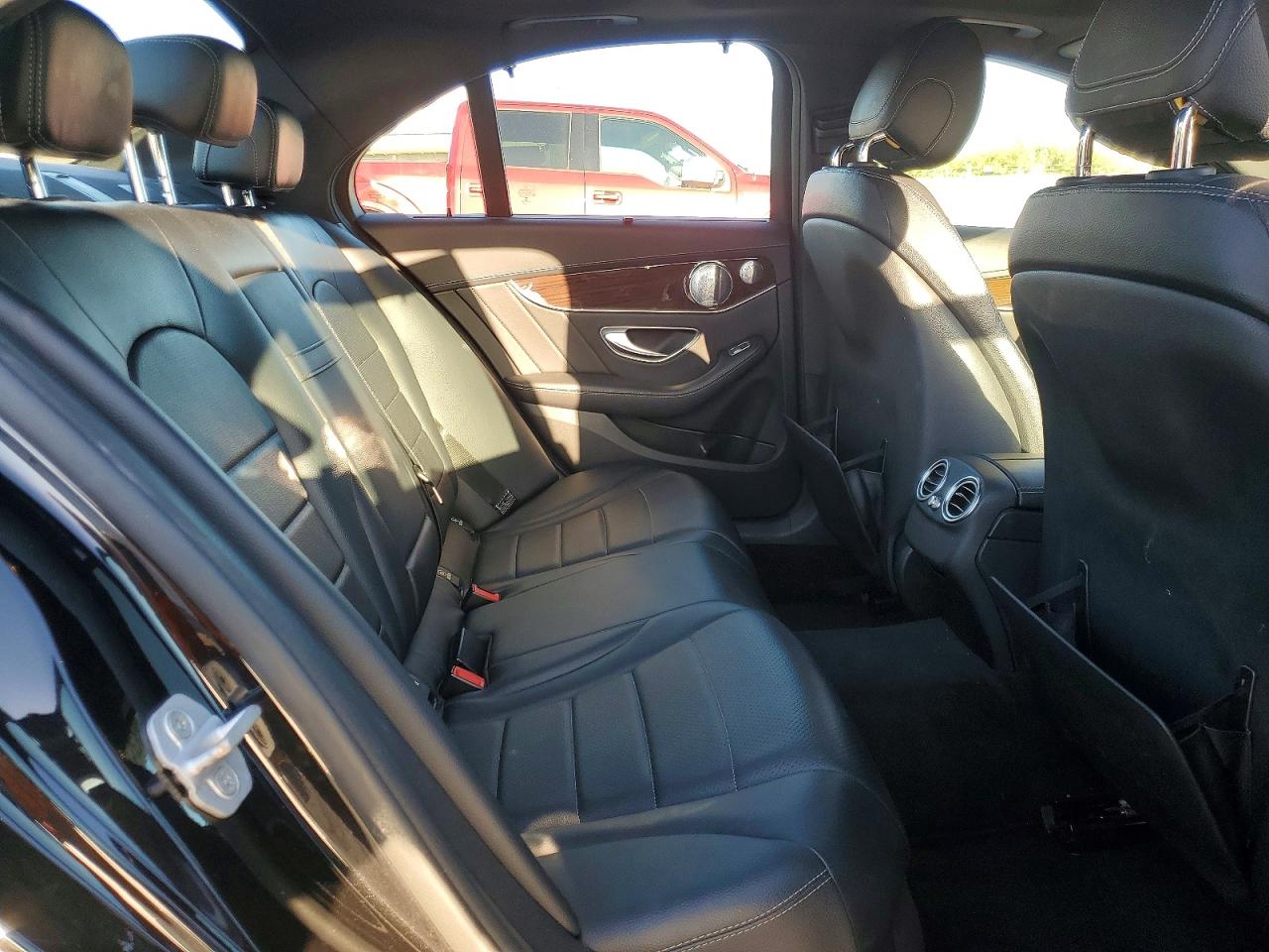 2015 Mercedes-benz C 400 4matic Черный vin: 55SWF6GB1FU027316