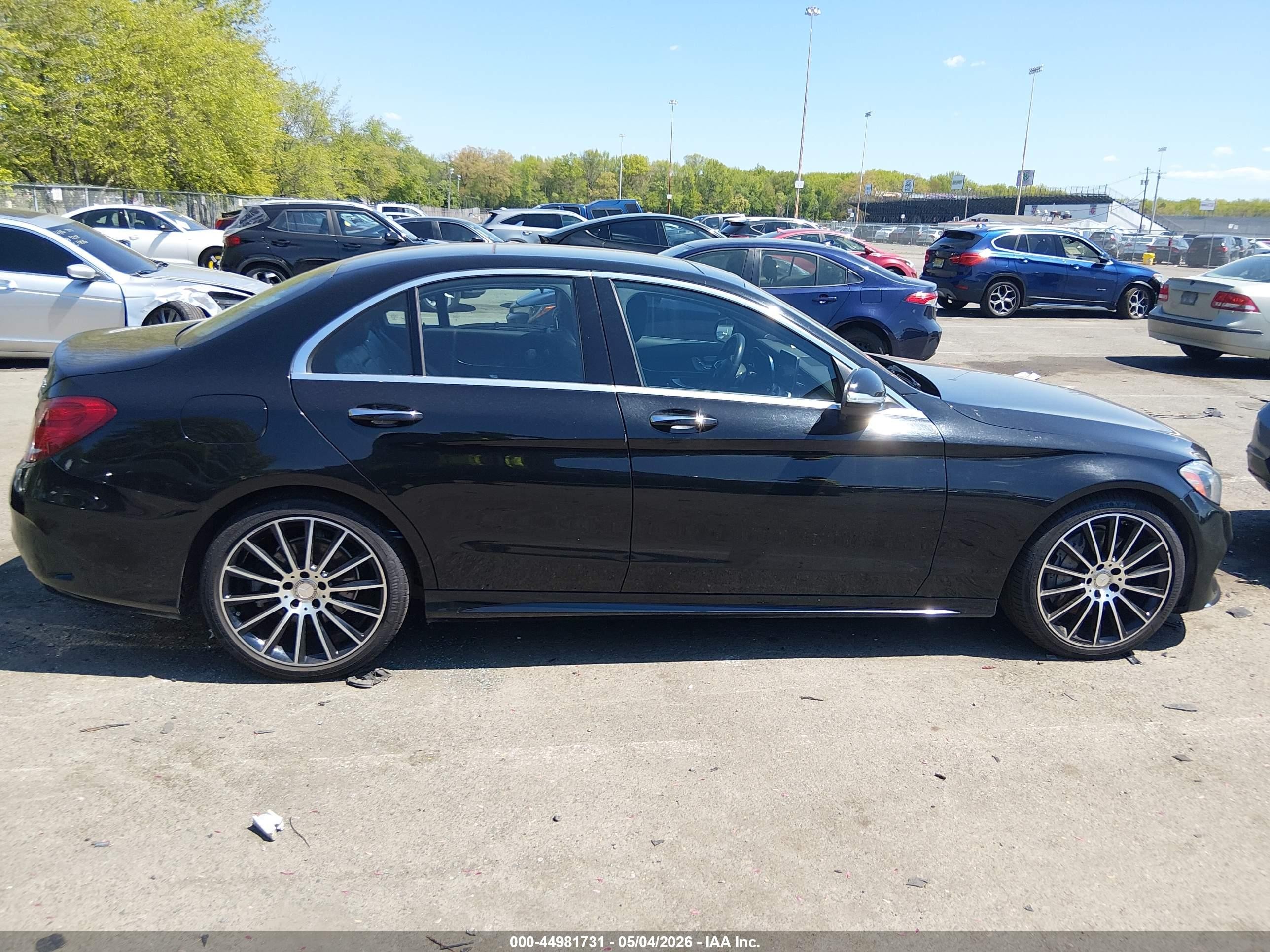 2015 Mercedes-benz C 400 4matic Black vin: 55SWF6GB1FU030913