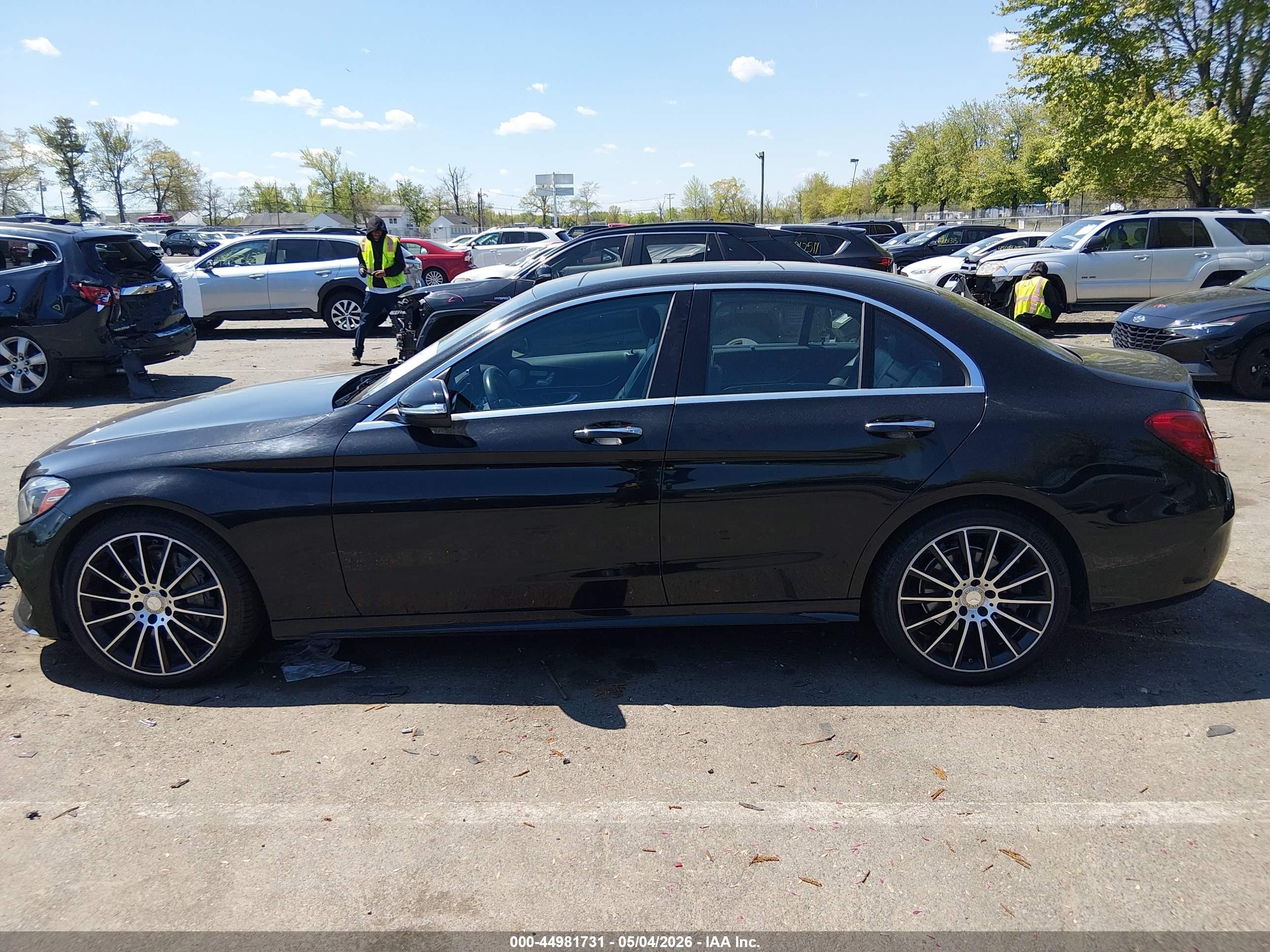 2015 Mercedes-benz C 400 4matic Black vin: 55SWF6GB1FU030913