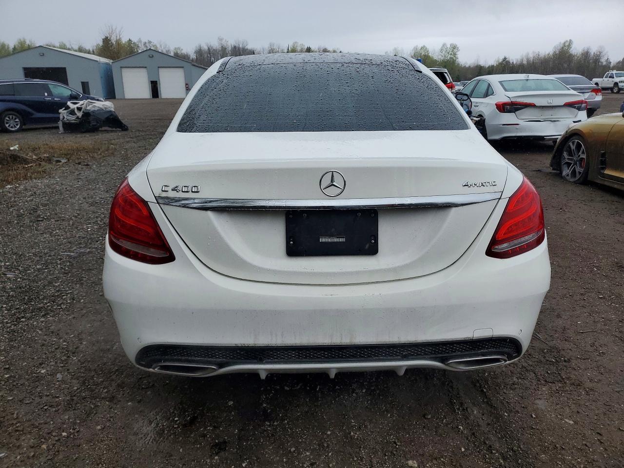 2015 Mercedes-benz C 400 4matic White vin: 55SWF6GB1FU047825