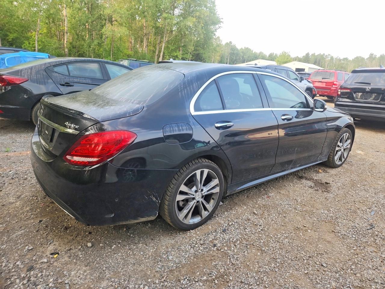 2015 Mercedes-benz C 400 4matic Black vin: 55SWF6GB1FU052877
