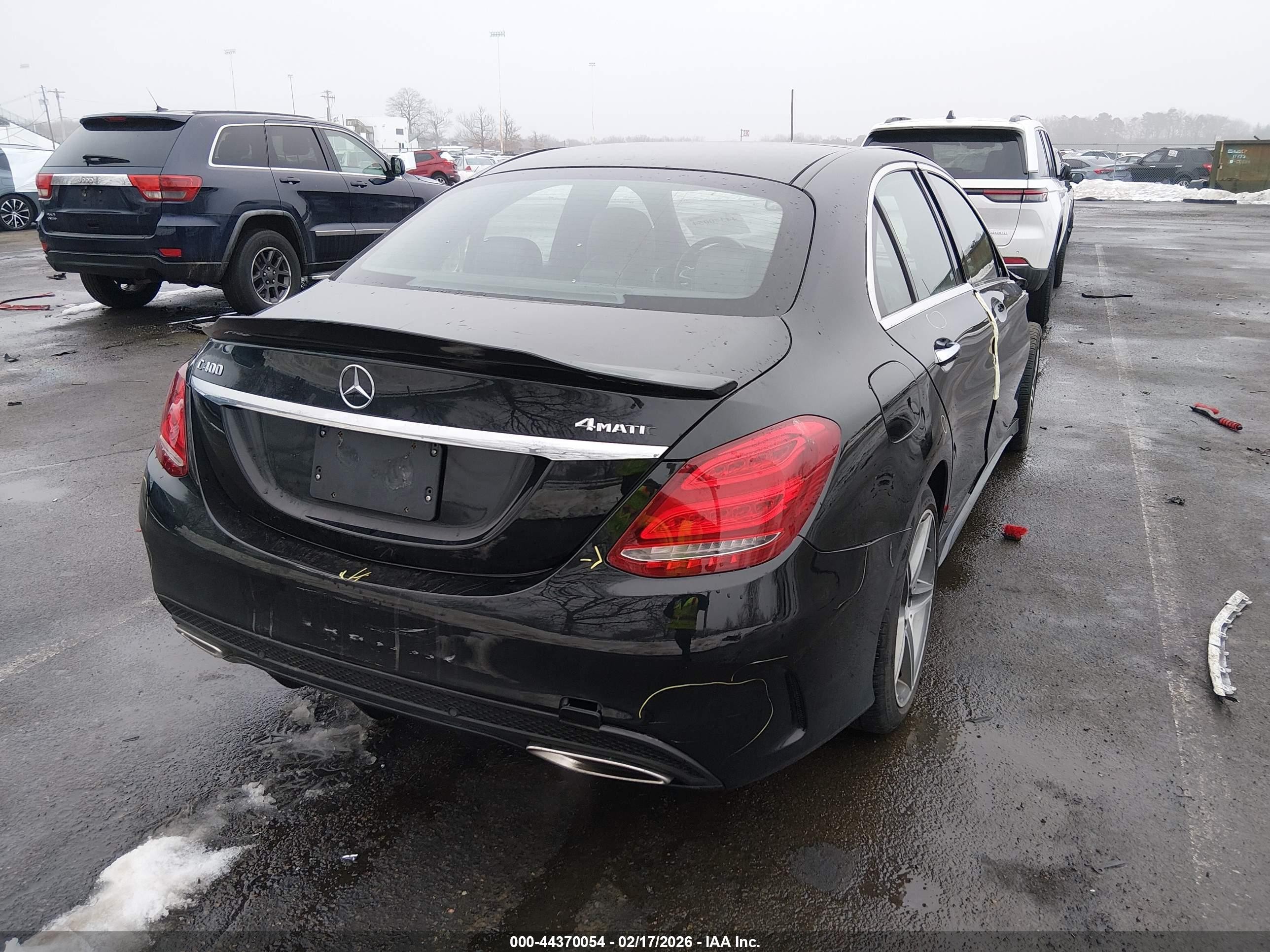 2015 Mercedes-benz C 400 4matic Черный vin: 55SWF6GB2FU009388