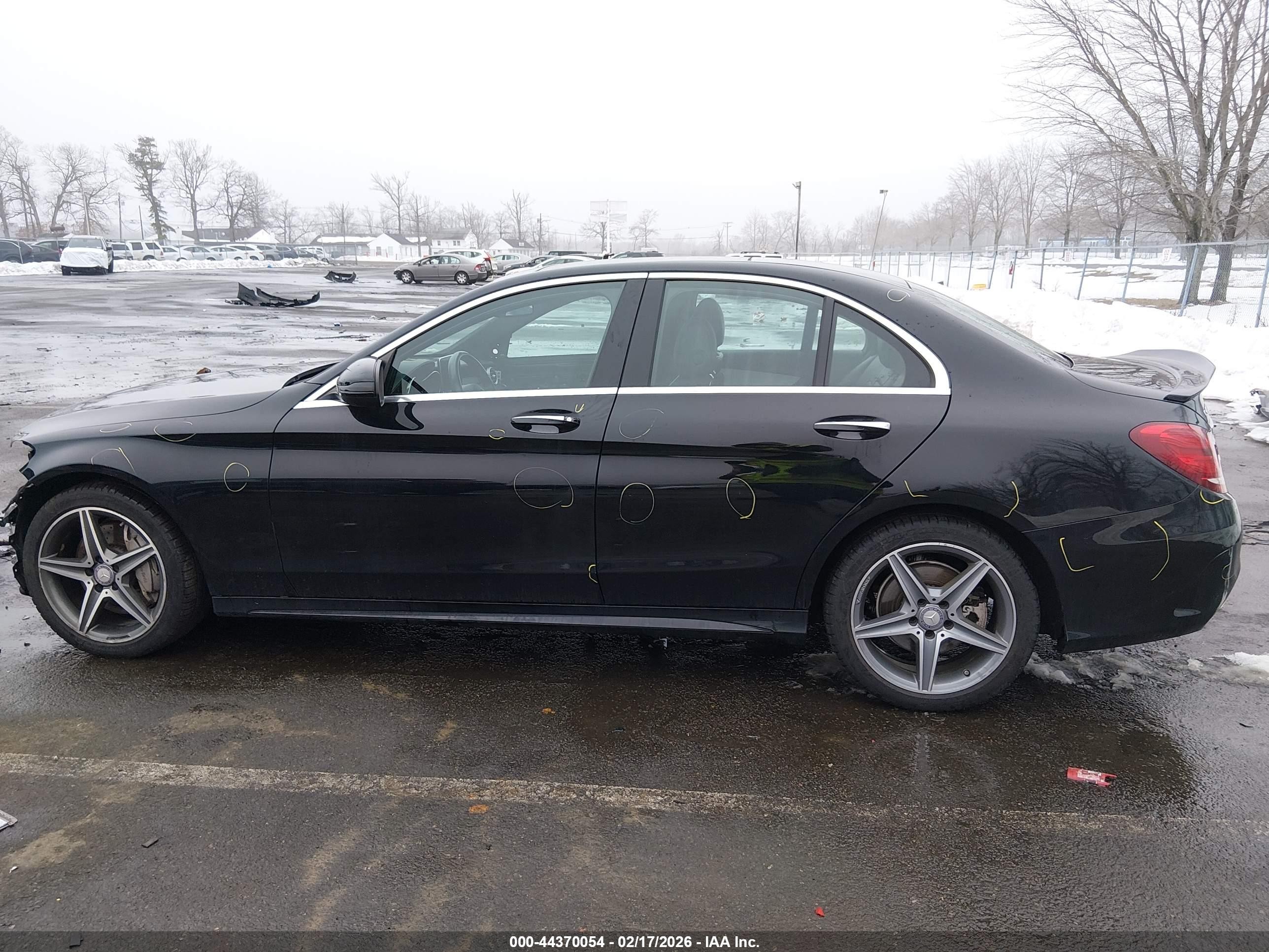 2015 Mercedes-benz C 400 4matic Черный vin: 55SWF6GB2FU009388