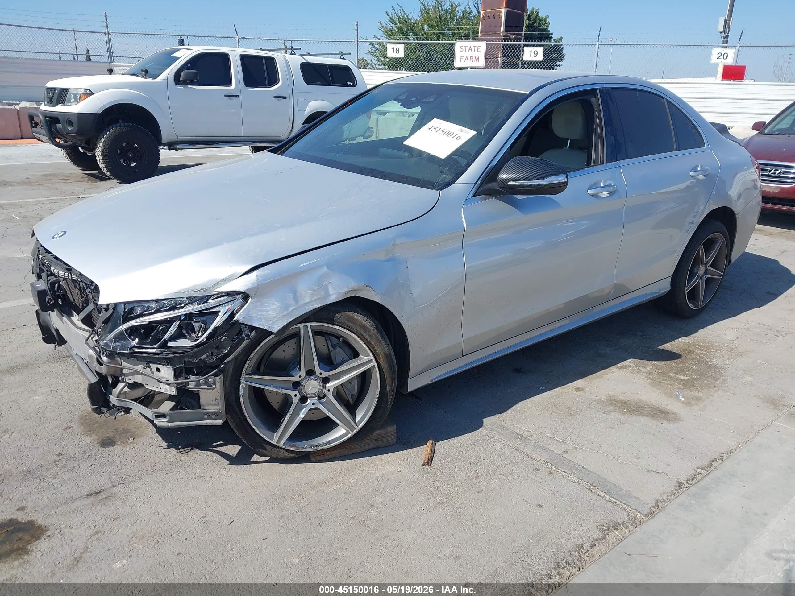2015 Mercedes-benz C 400 4matic Silver vin: 55SWF6GB2FU034565
