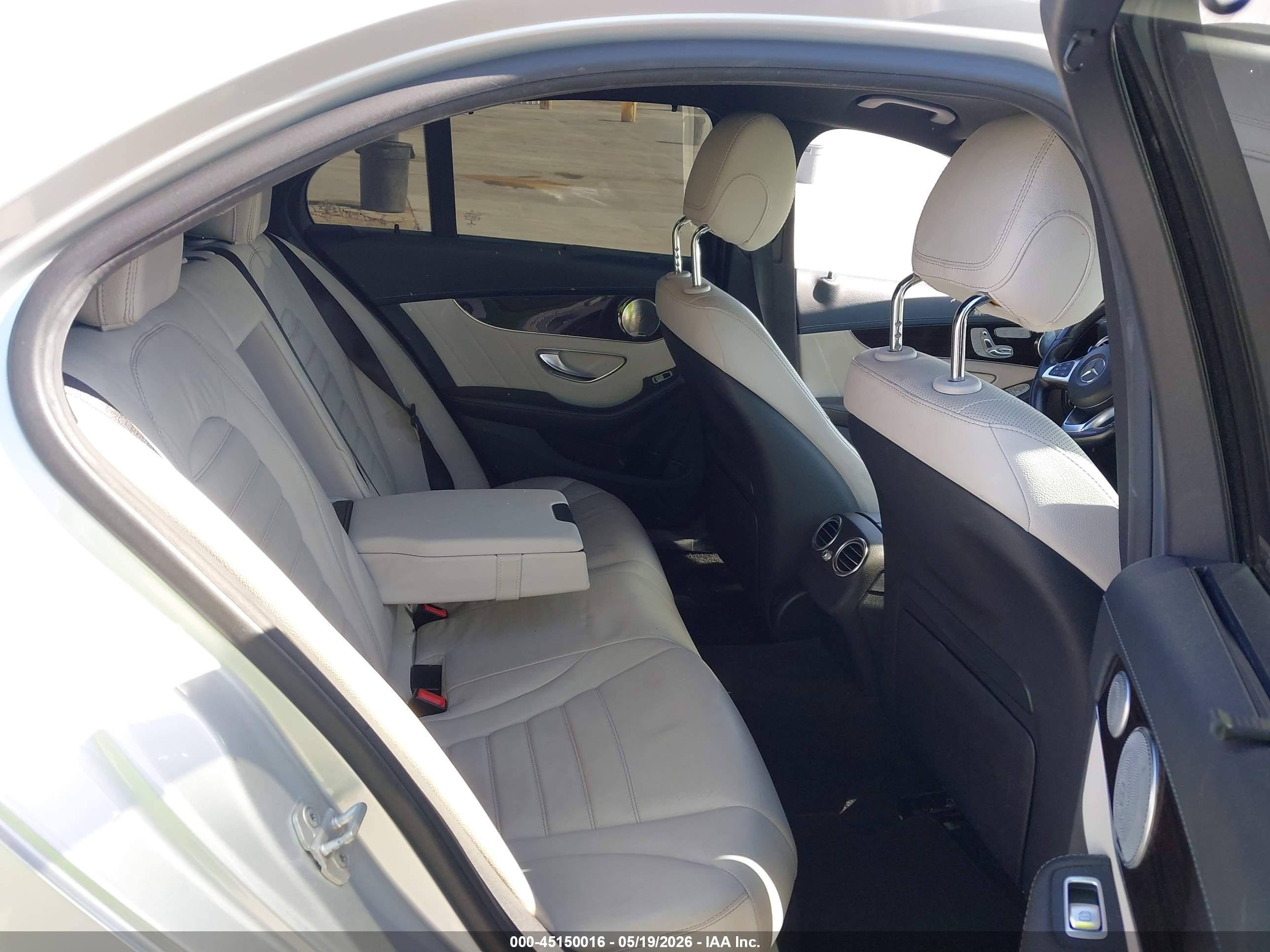 2015 Mercedes-benz C 400 4matic Silver vin: 55SWF6GB2FU034565