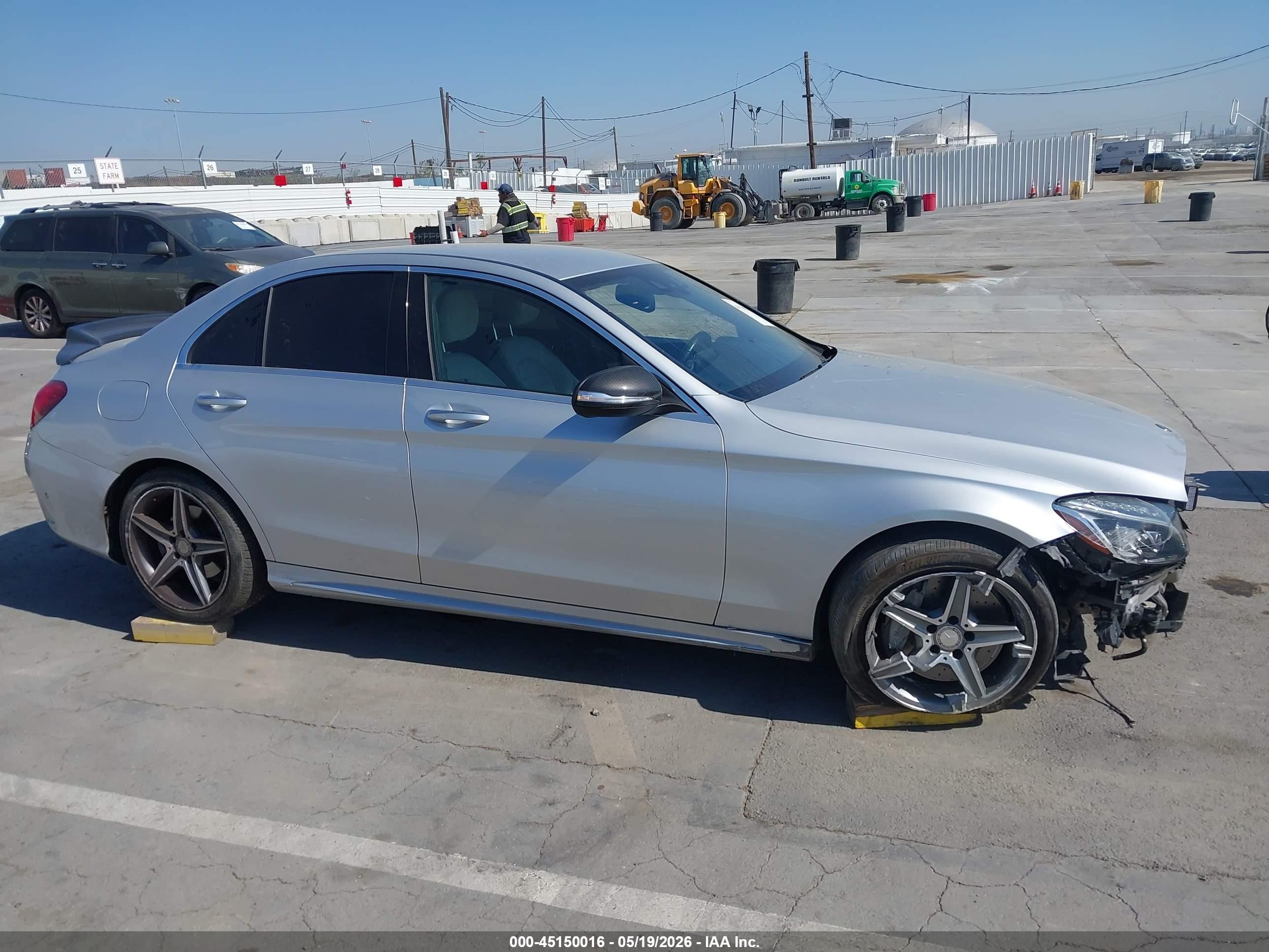 2015 Mercedes-benz C 400 4matic Silver vin: 55SWF6GB2FU034565
