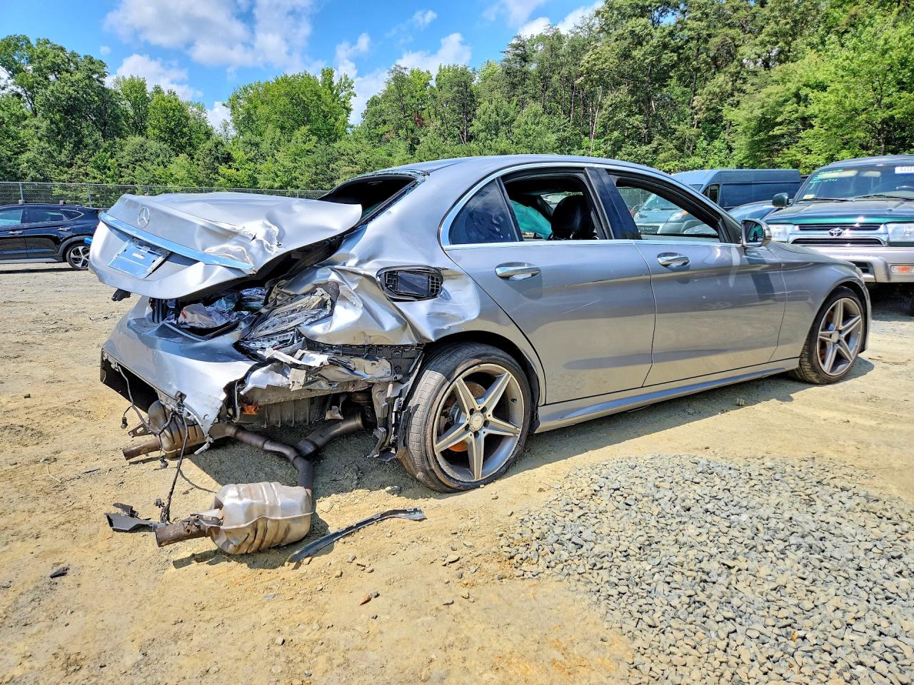 2015 Mercedes-benz C 400 4matic Silver vin: 55SWF6GB2FU051043