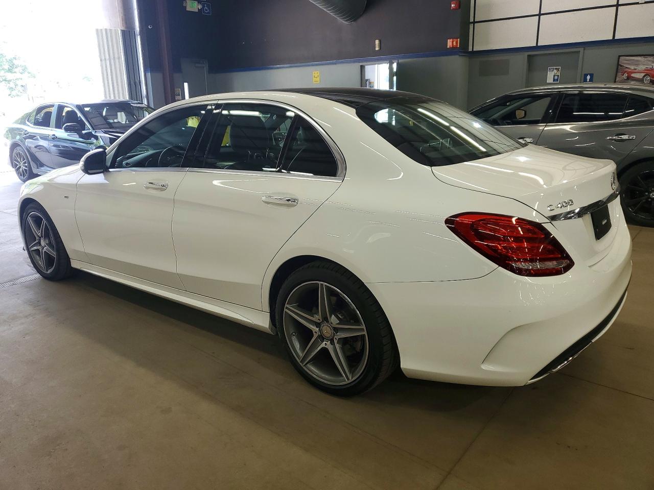 2015 Mercedes-benz C 400 4matic White vin: 55SWF6GB4FU027052