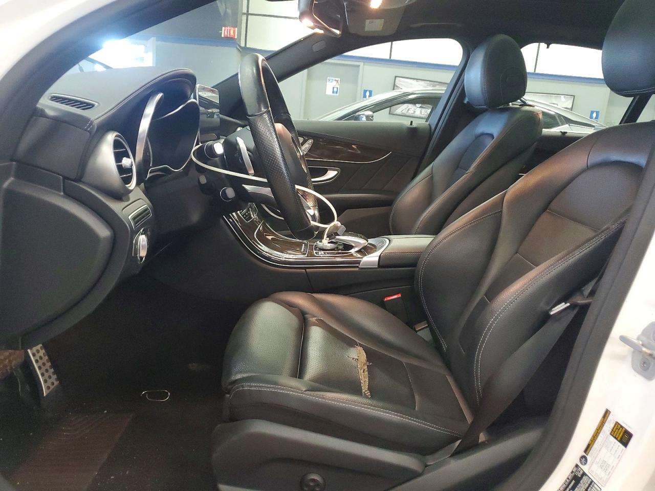 2015 Mercedes-benz C 400 4matic White vin: 55SWF6GB4FU027052