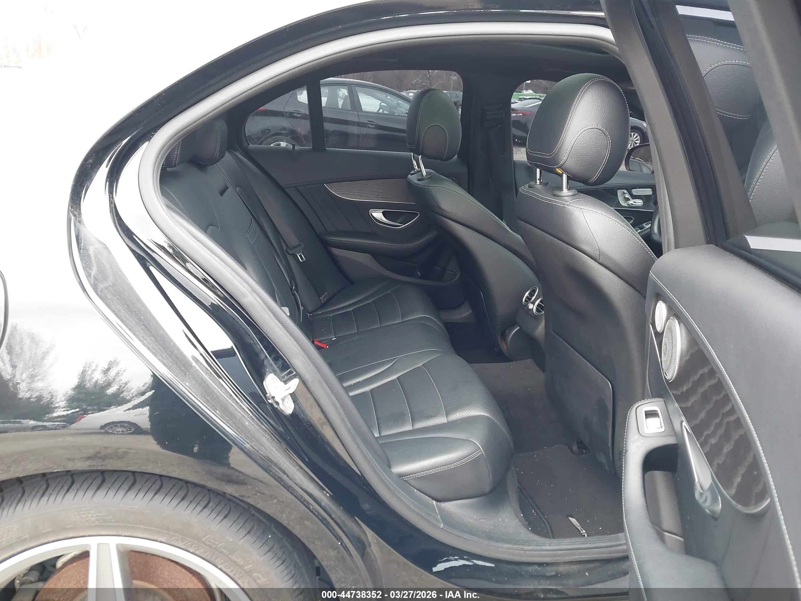 2015 Mercedes-benz C 400 4matic Black vin: 55SWF6GB5FU033233