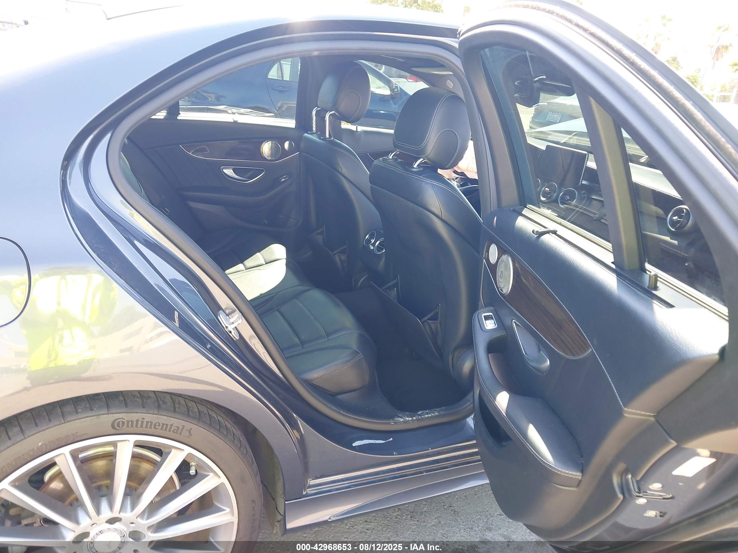 2015 Mercedes-benz C 400 4matic Light Blue vin: 55SWF6GB6FU028963