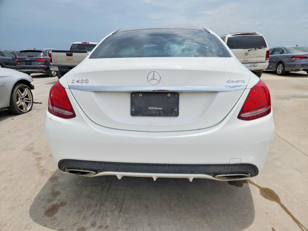 2015 Mercedes-benz C 400 4matic White vin: 55SWF6GB6FU033354