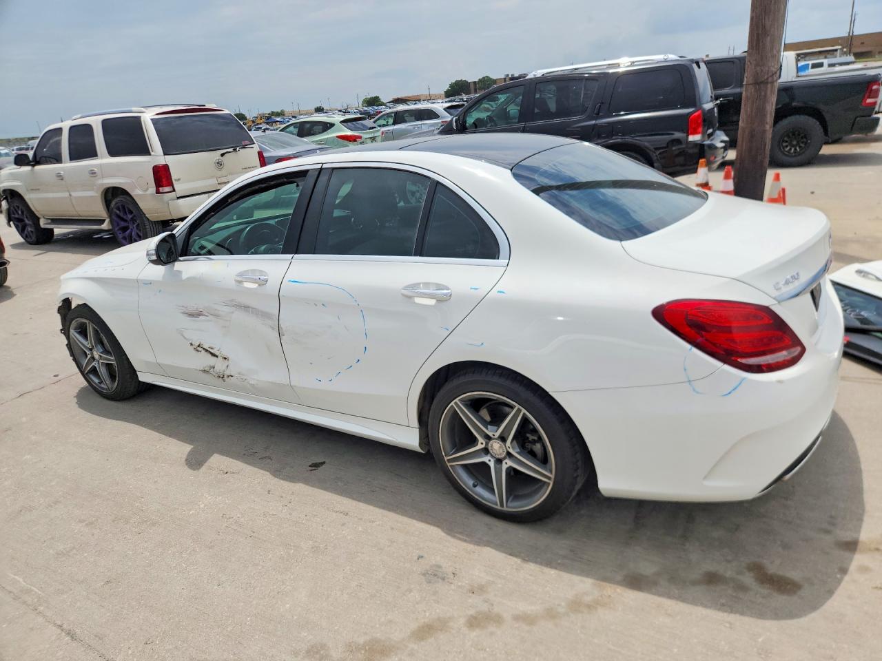 2015 Mercedes-benz C 400 4matic White vin: 55SWF6GB6FU033354