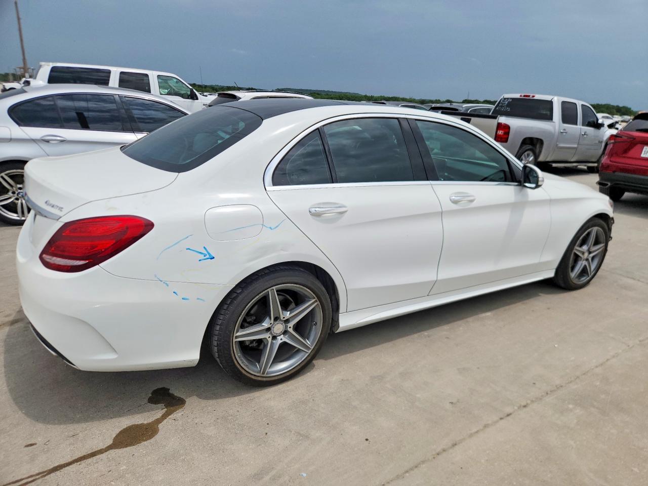 2015 Mercedes-benz C 400 4matic White vin: 55SWF6GB6FU033354