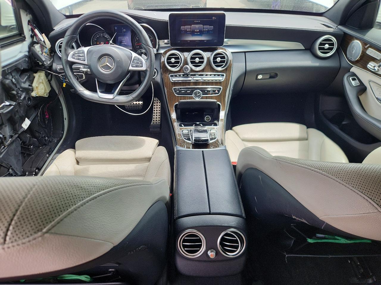 2015 Mercedes-benz C 400 4matic White vin: 55SWF6GB6FU033354
