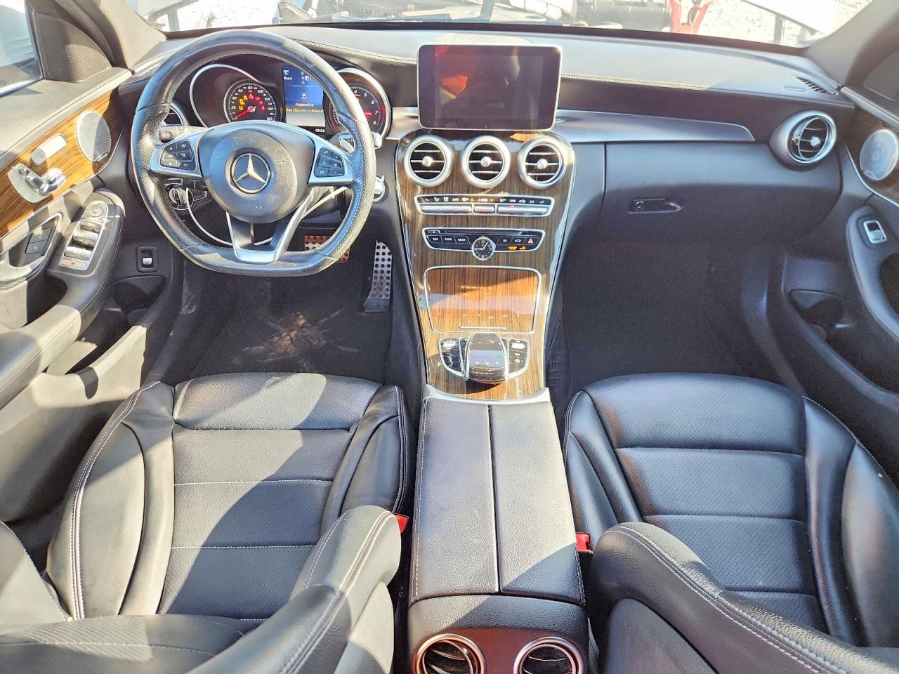 2015 Mercedes-benz C 400 4matic White vin: 55SWF6GB8FU010075