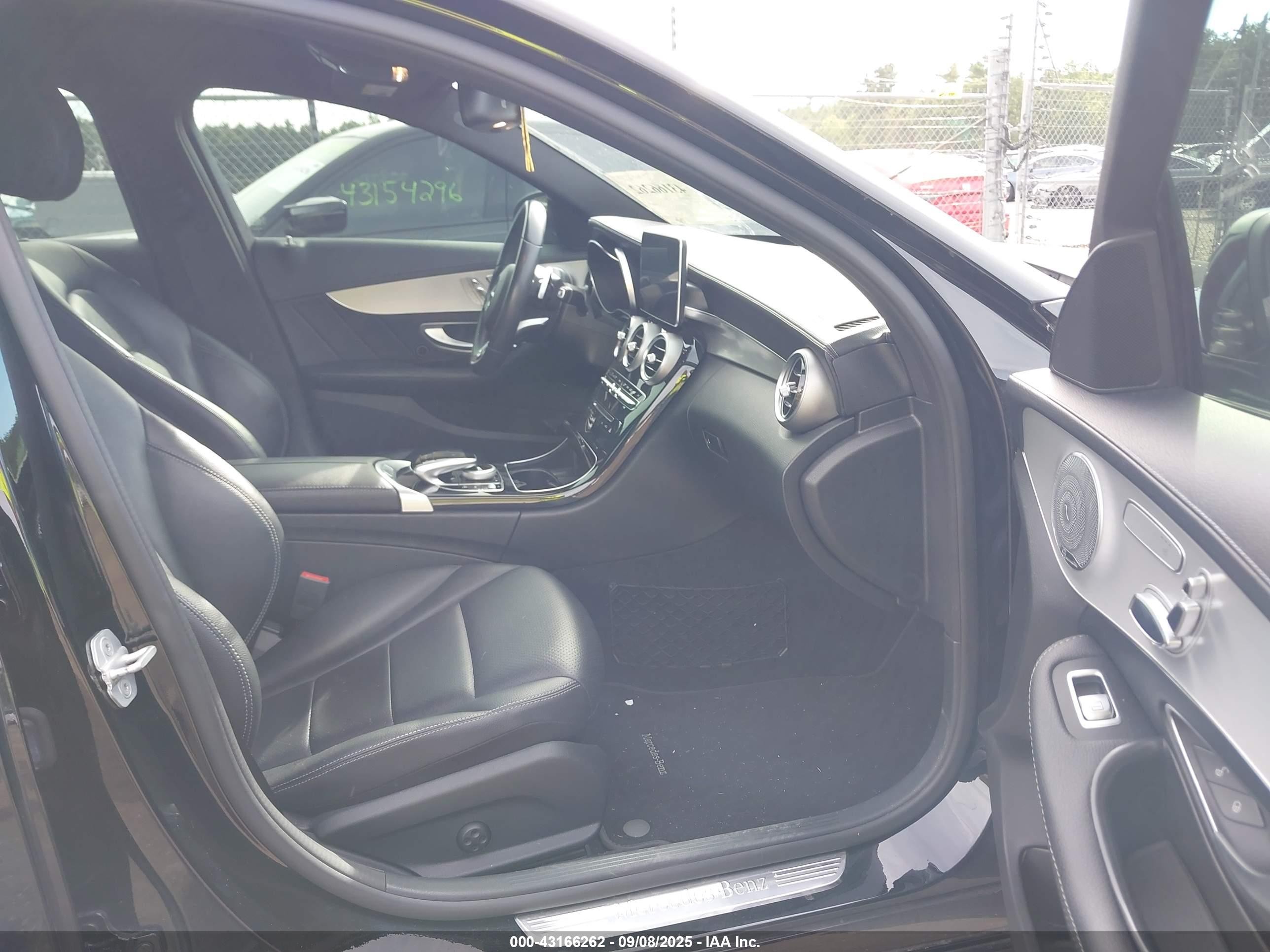2015 Mercedes-benz C 400 4matic Black vin: 55SWF6GB8FU034537