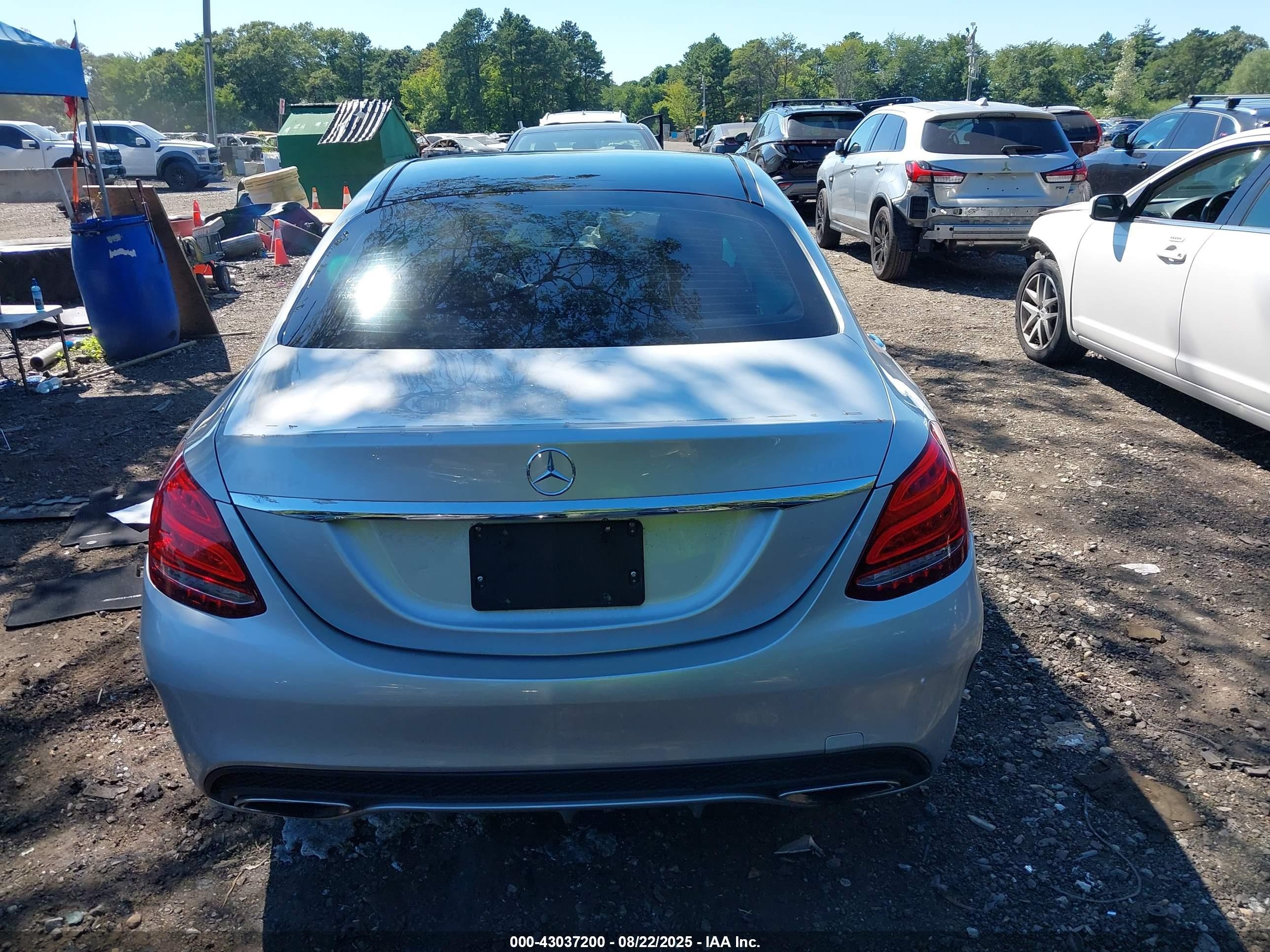 2015 Mercedes-benz C 400 4matic Silver vin: 55SWF6GB9FU016340