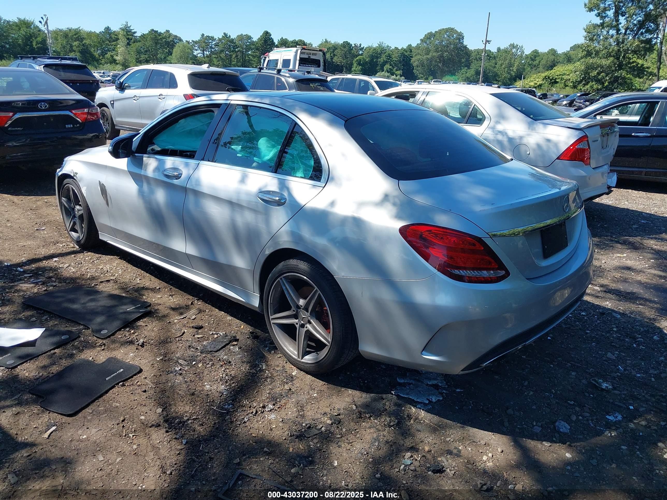 2015 Mercedes-benz C 400 4matic Silver vin: 55SWF6GB9FU016340