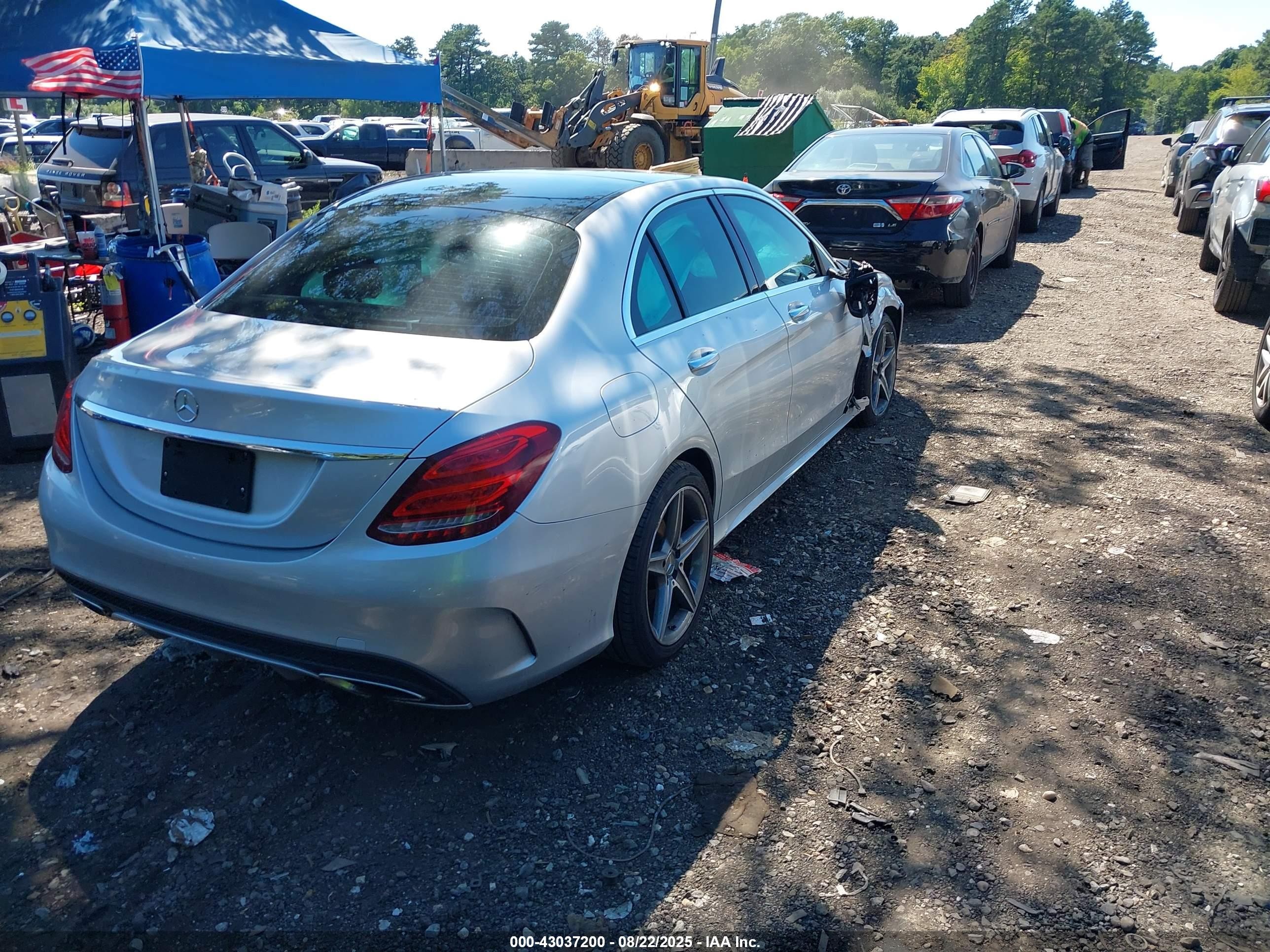 2015 Mercedes-benz C 400 4matic Silver vin: 55SWF6GB9FU016340