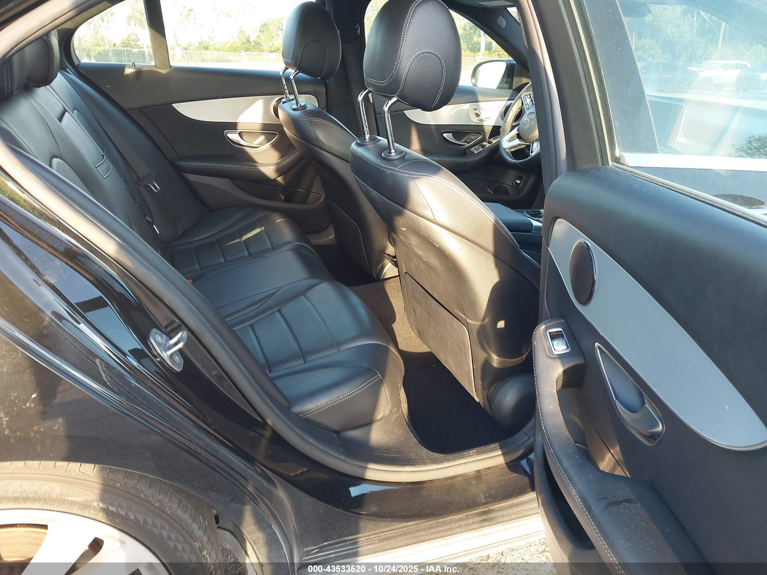 2020 Mercedes-benz C 300   Black vin: 55SWF8DB1LU323688