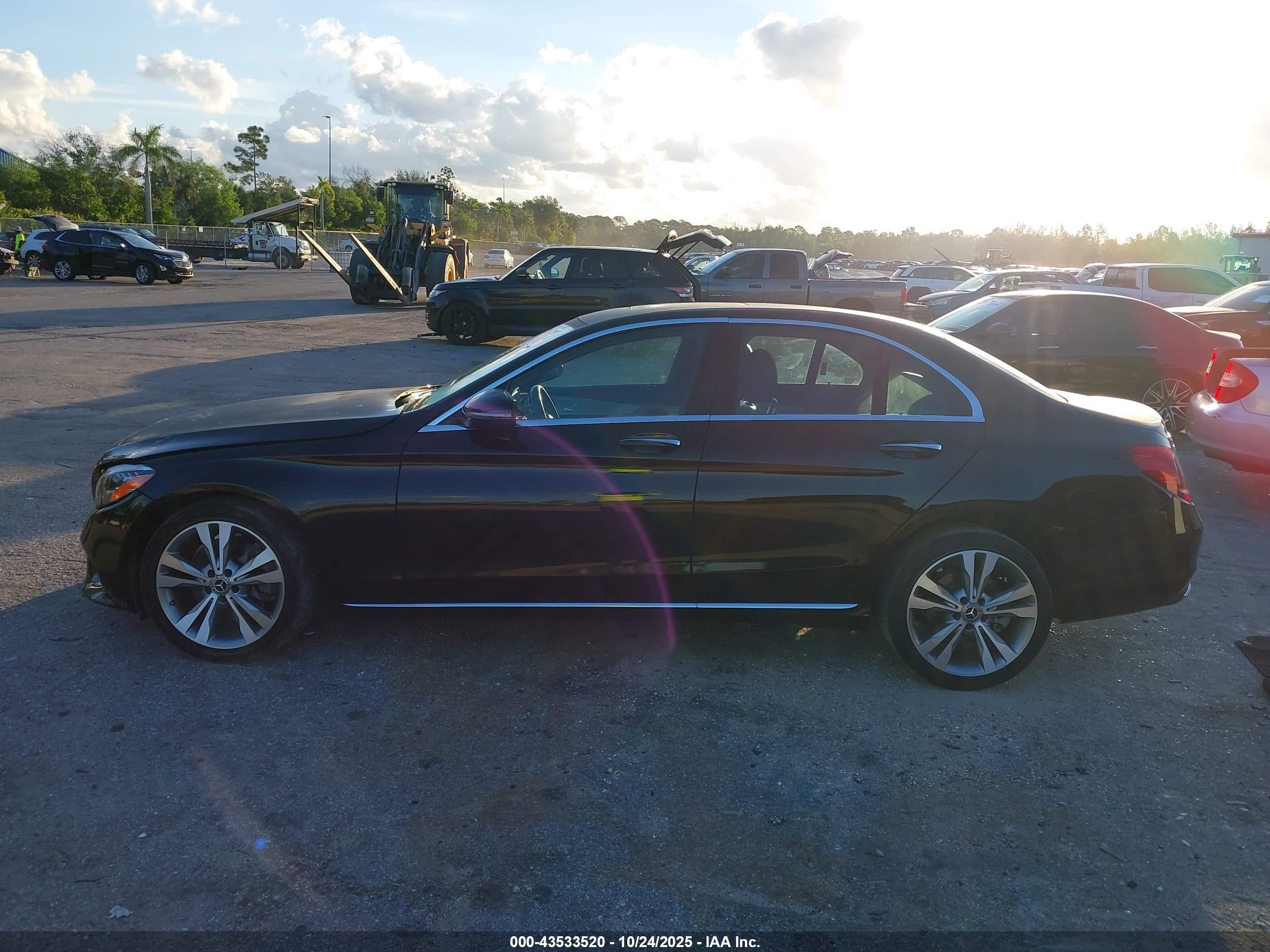 2020 Mercedes-benz C 300   Black vin: 55SWF8DB1LU323688