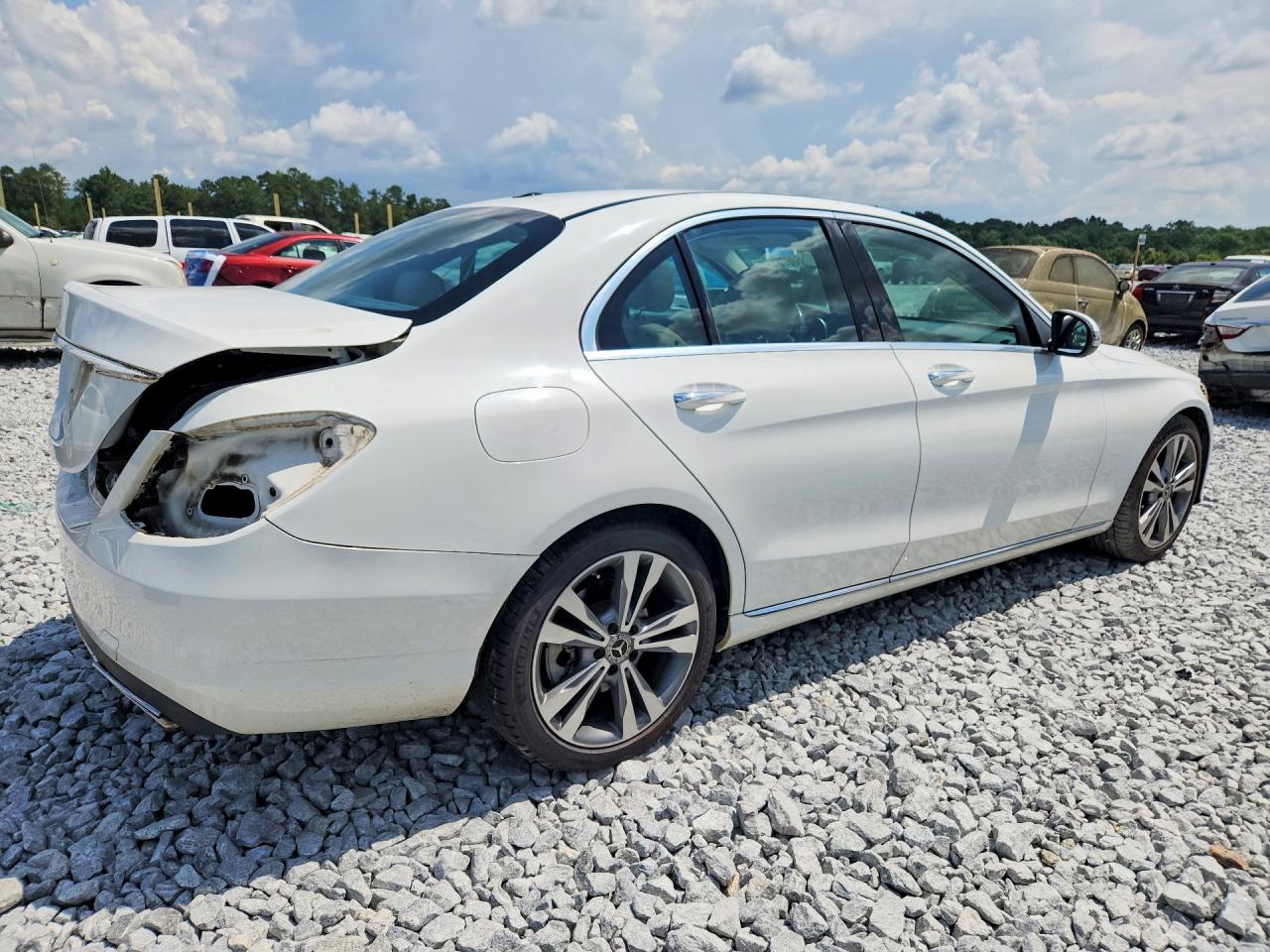 2019 Mercedes-benz C 300 Белый vin: 55SWF8DB4KU289311