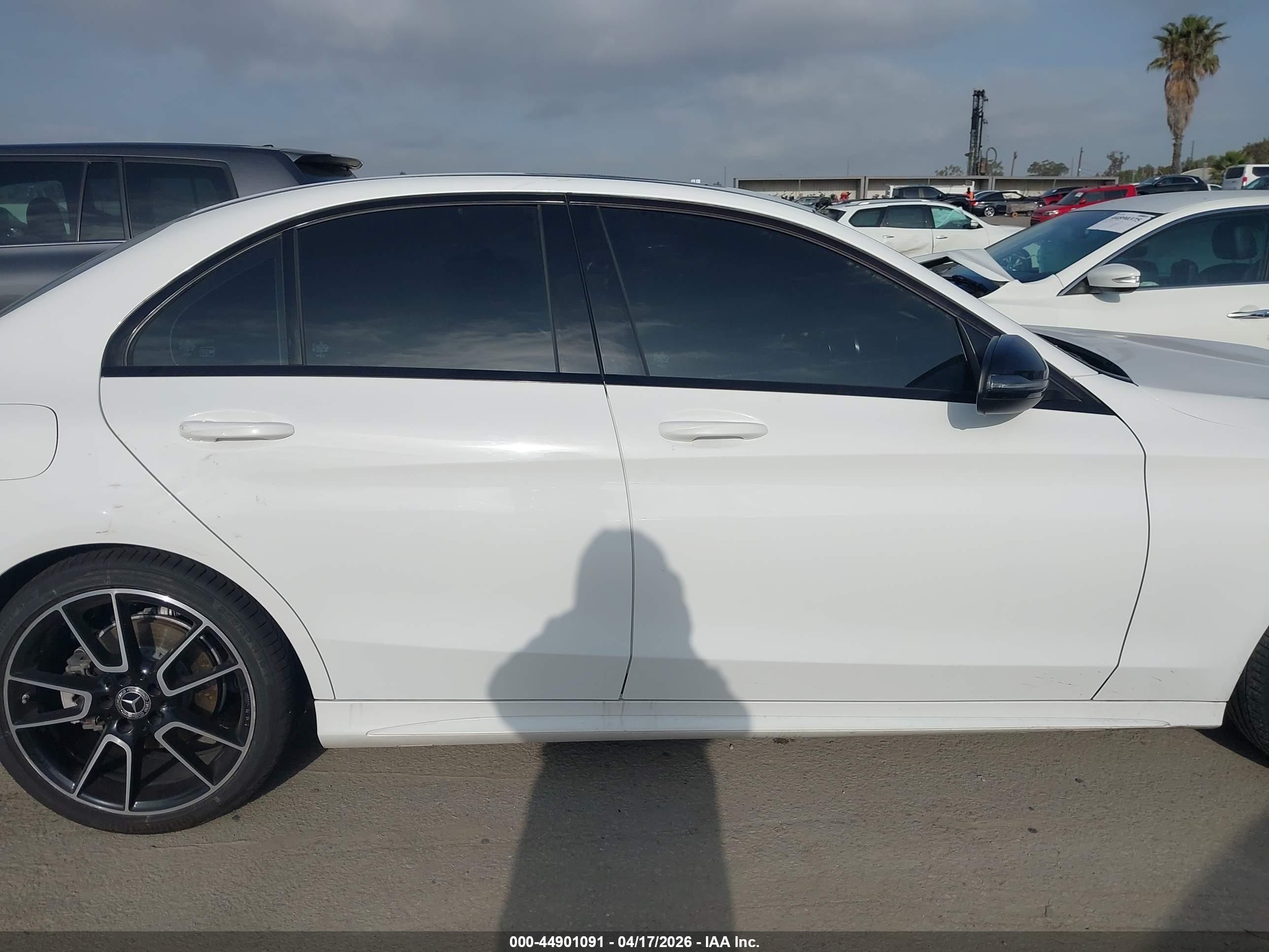 2019 Mercedes-benz C 300   White vin: 55SWF8DB5KU293531