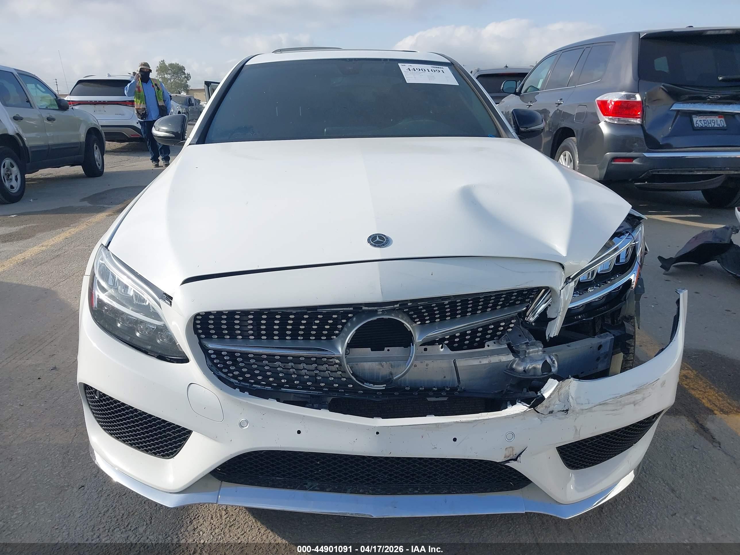 2019 Mercedes-benz C 300   White vin: 55SWF8DB5KU293531