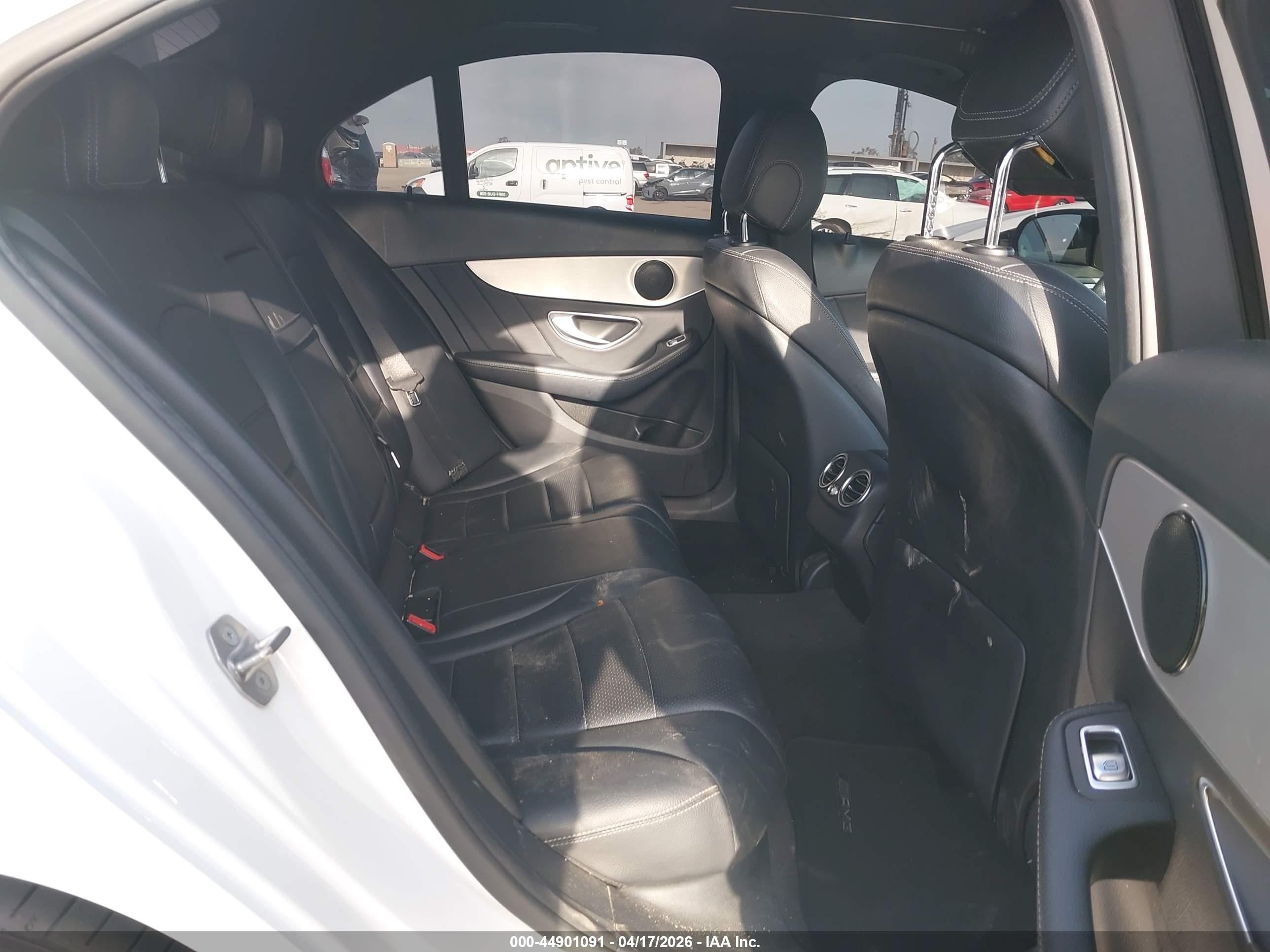 2019 Mercedes-benz C 300   White vin: 55SWF8DB5KU293531