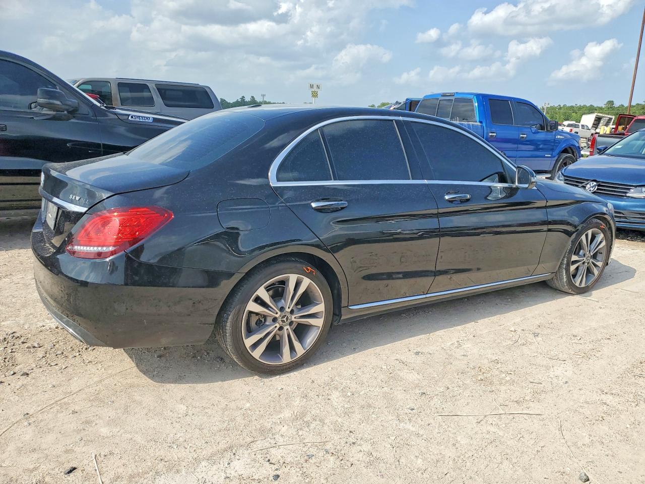 2019 Mercedes-benz C 300 Black vin: 55SWF8DB7KU294504