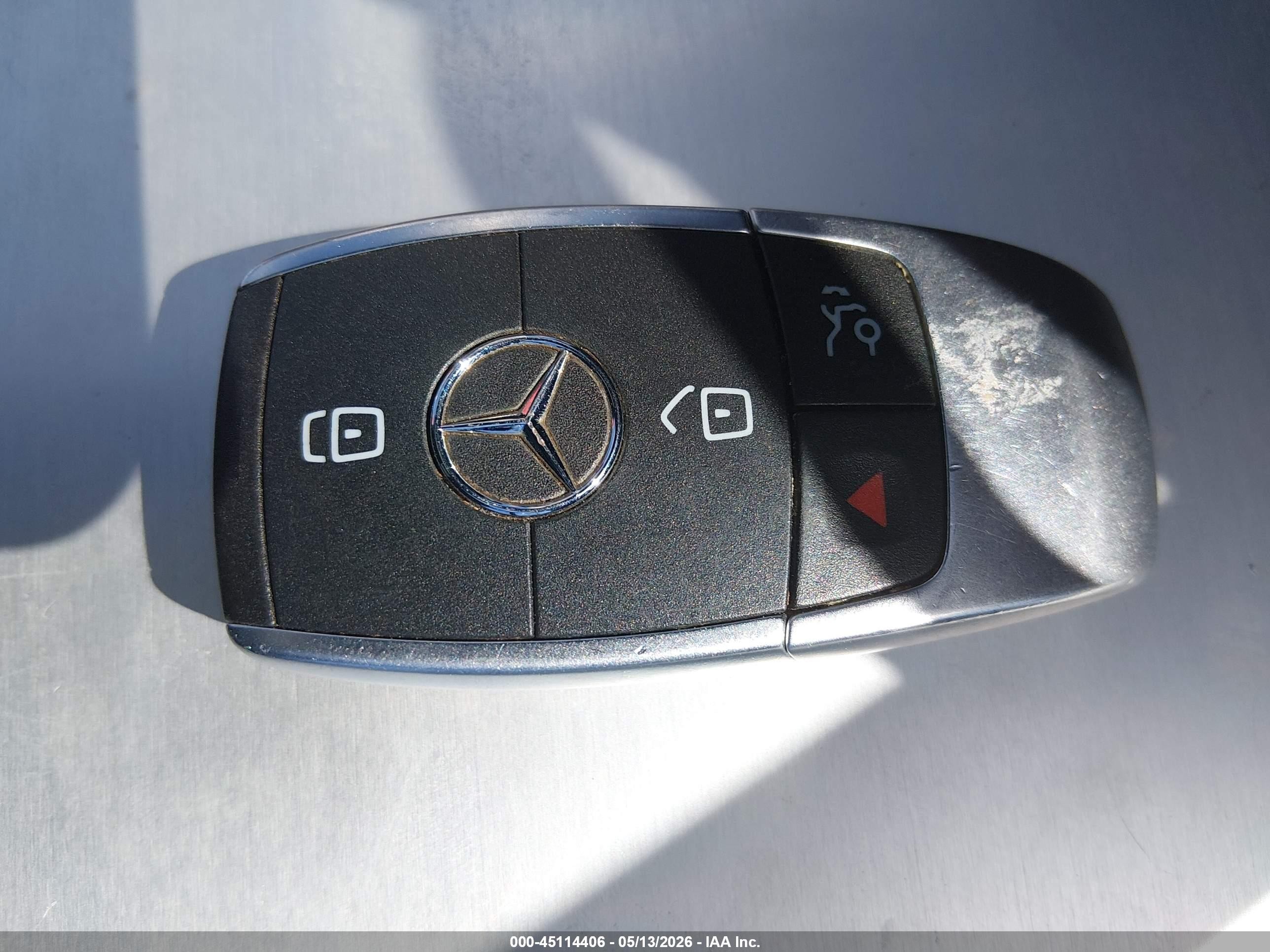 2019 Mercedes-benz C 300 Синий vin: 55SWF8DB7KU306344