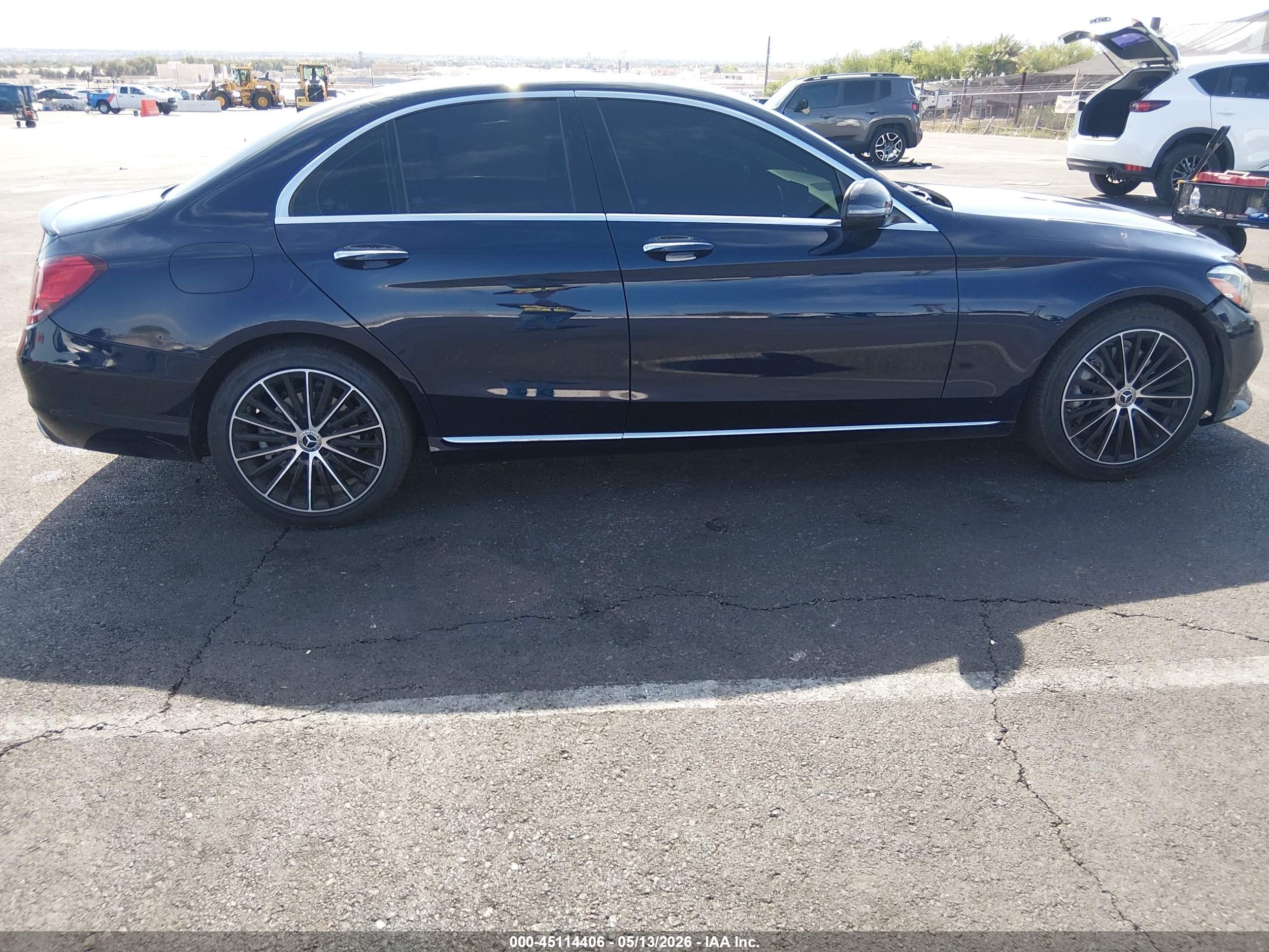 2019 Mercedes-benz C 300 Синий vin: 55SWF8DB7KU306344