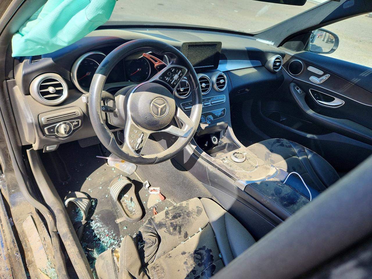 2019 Mercedes Benz C 300 4matic Черный vin: 55SWF8EB0KU302117