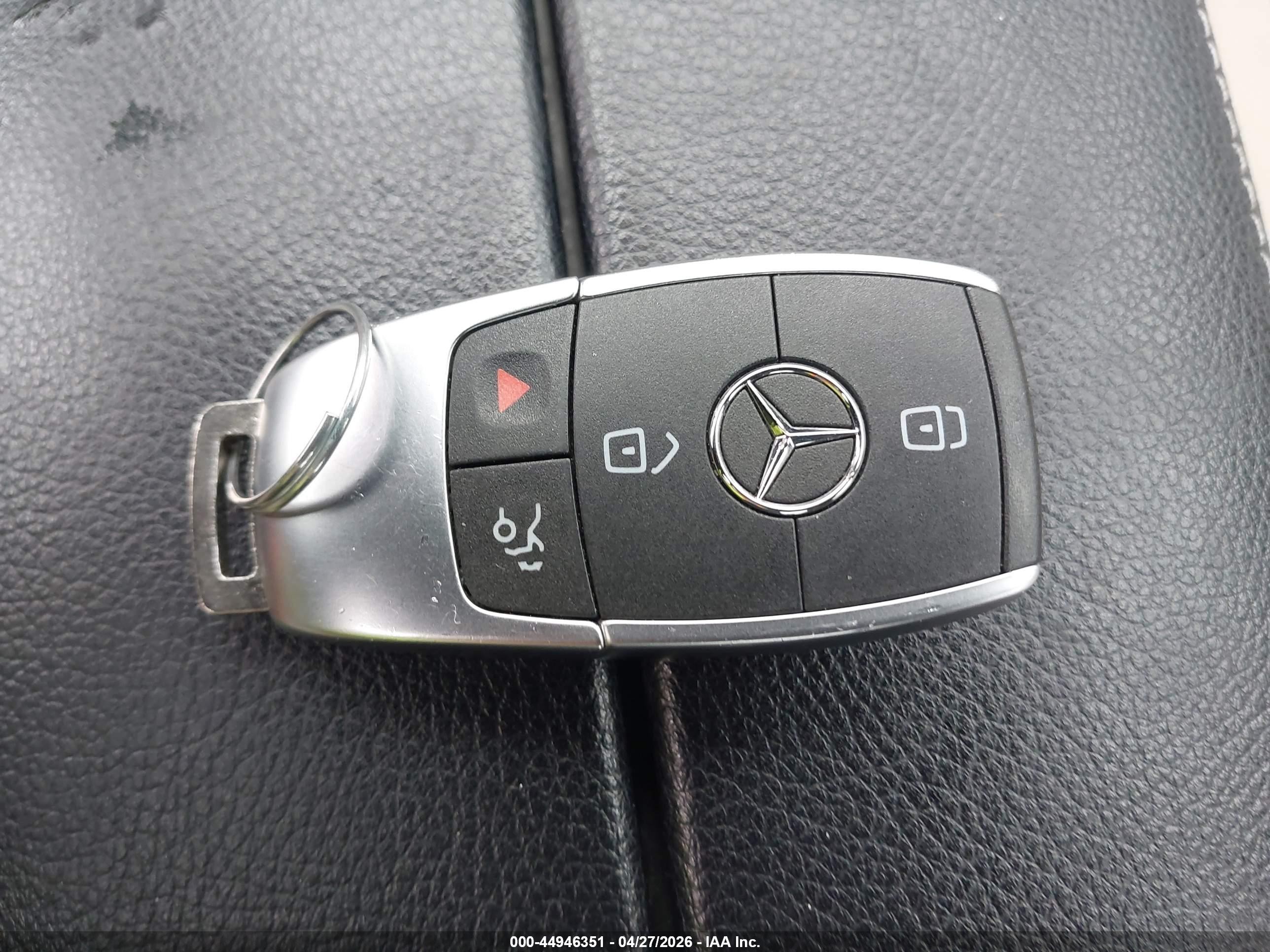 2020 Mercedes-benz C 300 4matic Dark Blue vin: 55SWF8EB7LU325427