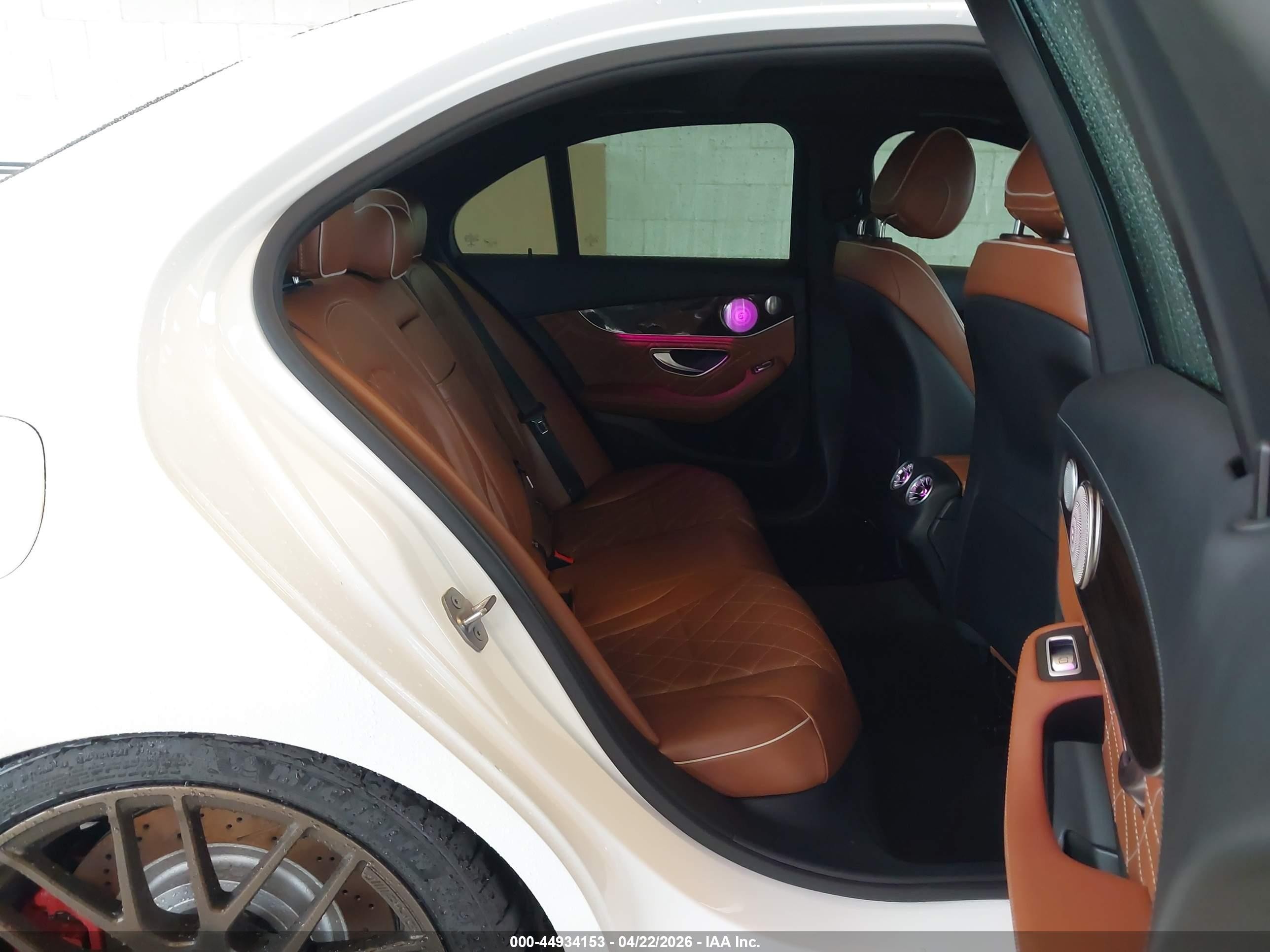 2017 Mercedes-benz Amg C 63   White vin: 55SWF8GB8HU191077